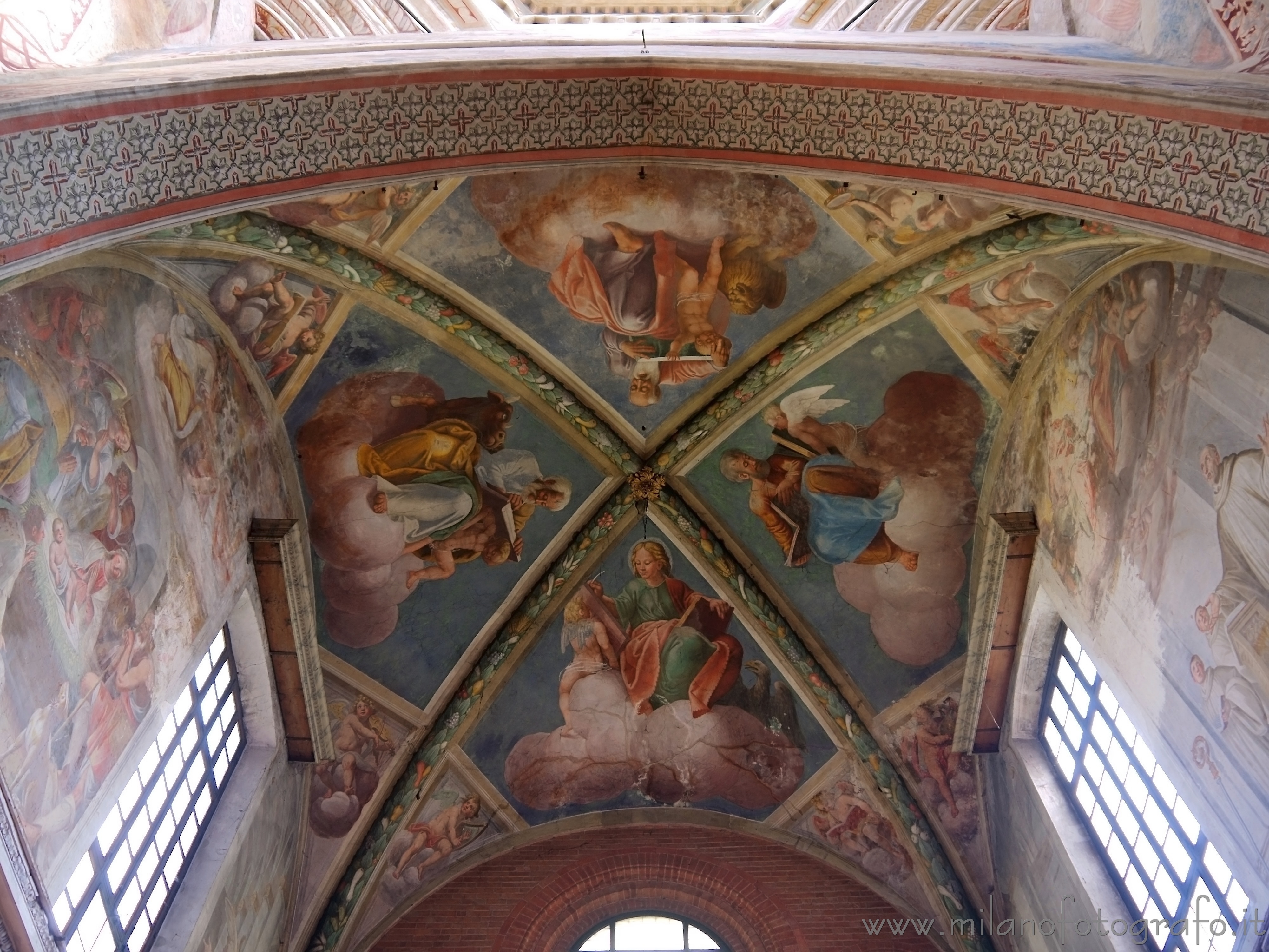 Milan (Italy): Frescos on the vault of the aps of the Abbey of Chiaravalle - Milan (Italy)