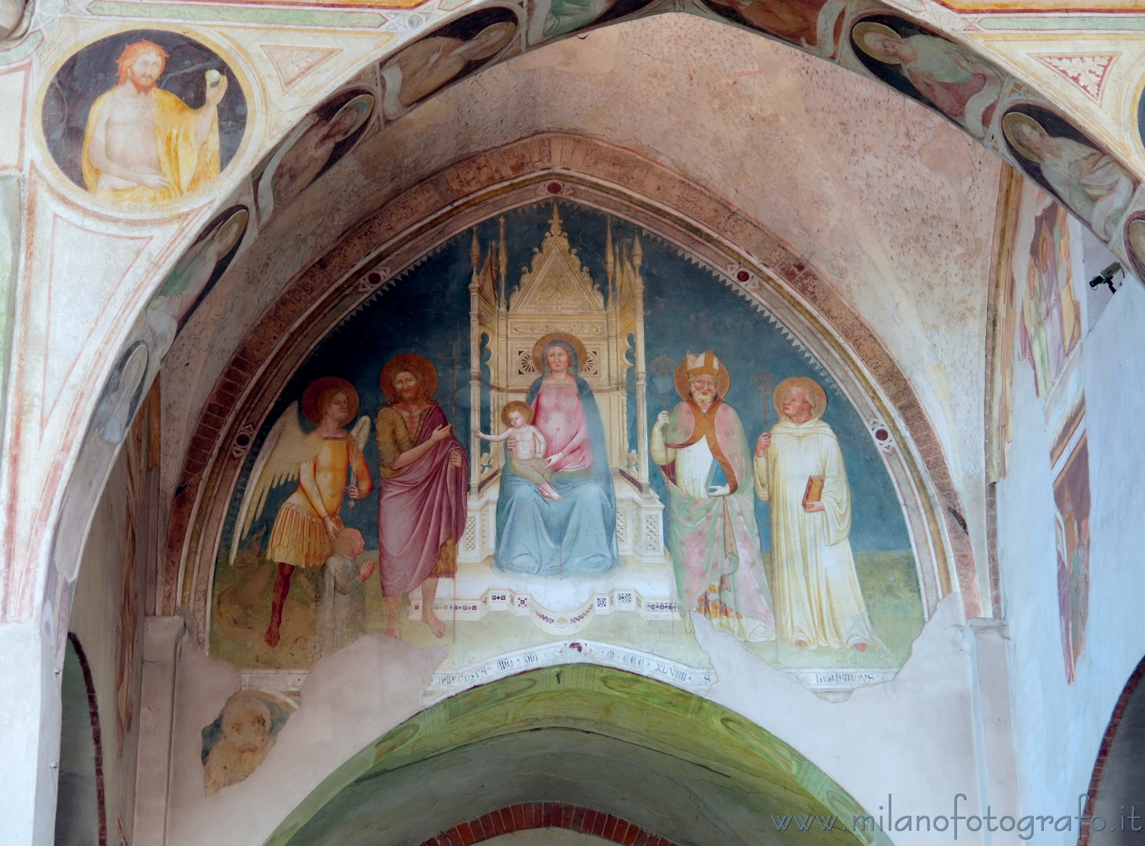 San Giuliano Milanese (Milan, Italy): Fresco of the Virgin in Majesty with Saints in the Abbey of Viboldone - San Giuliano Milanese (Milan, Italy)