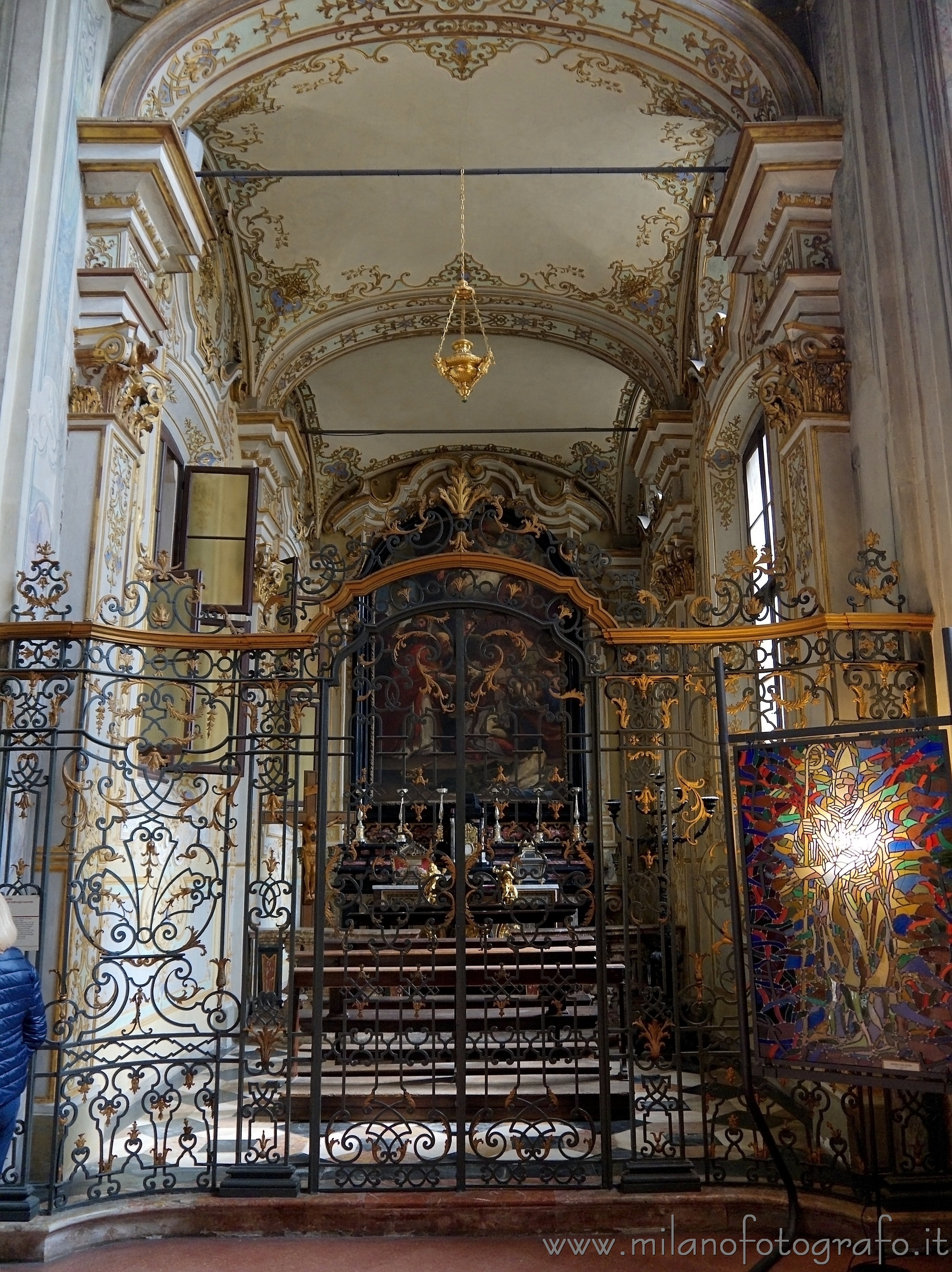 Milano: Cappella laterale all'interno della Basilica di Sant Ambrogio - Milano