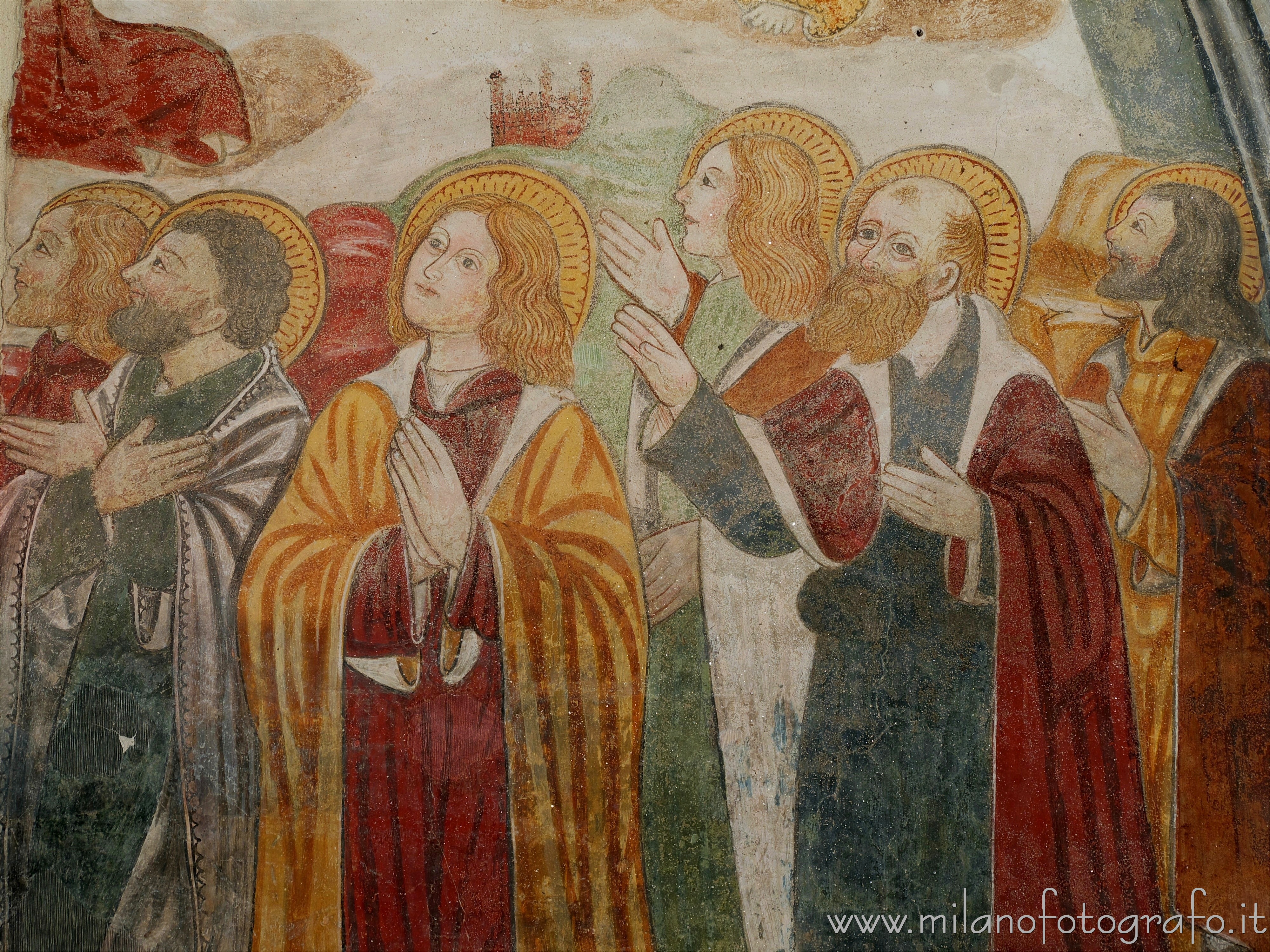 Cossato (Biella, Italy): Detail of the fresco of the Annunciation in the Church of San Pietro - Cossato (Biella, Italy)