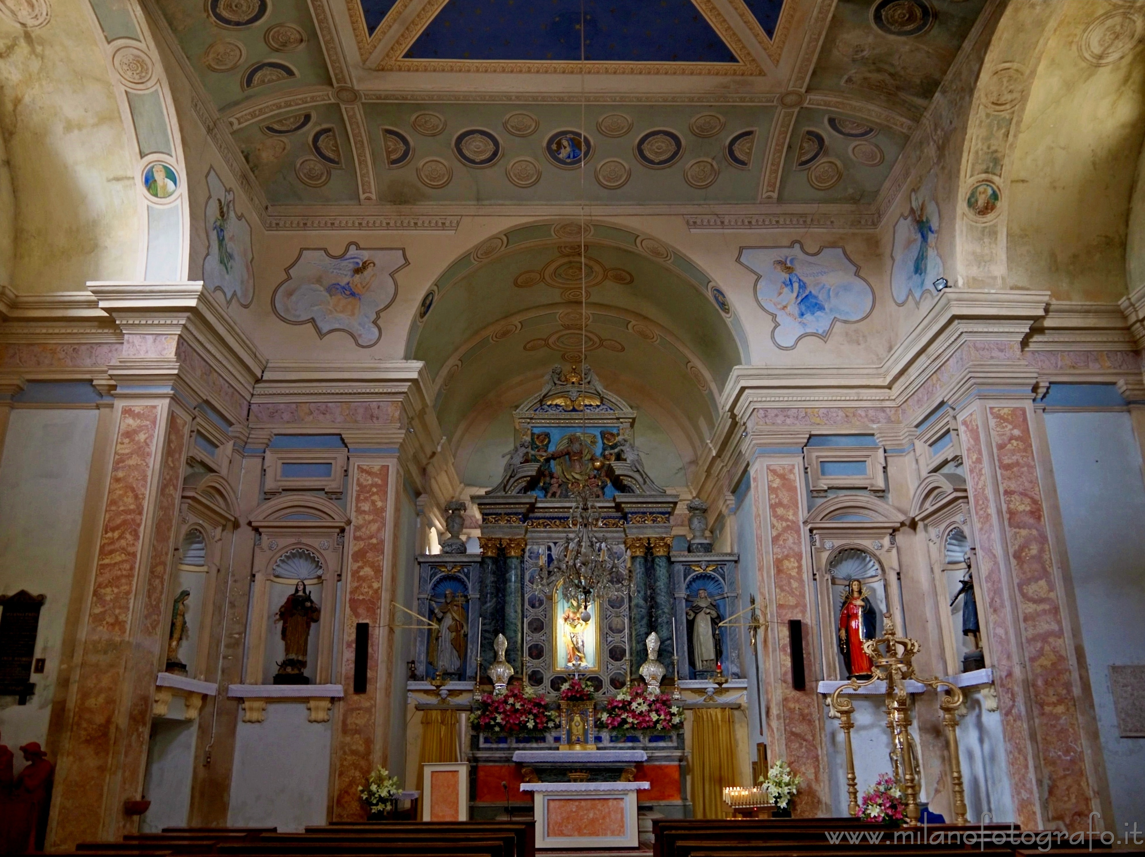 Cilavegna (Pavia, Italy): Interior of the Church of Santa Maria - Cilavegna (Pavia, Italy)