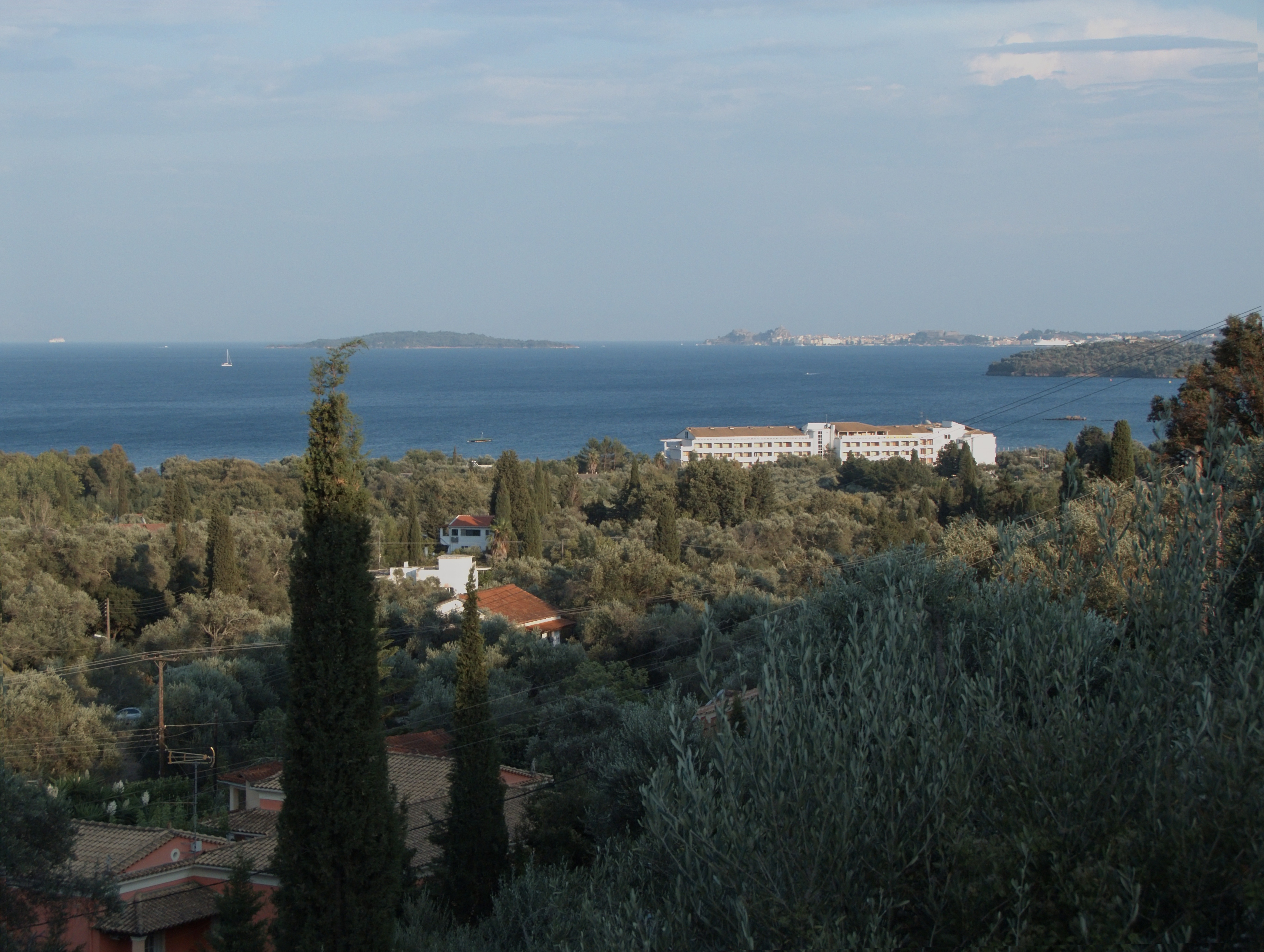 Korfu (Greece): Panorama from Gouvia, with Korfu Town in the background - Korfu (Greece)