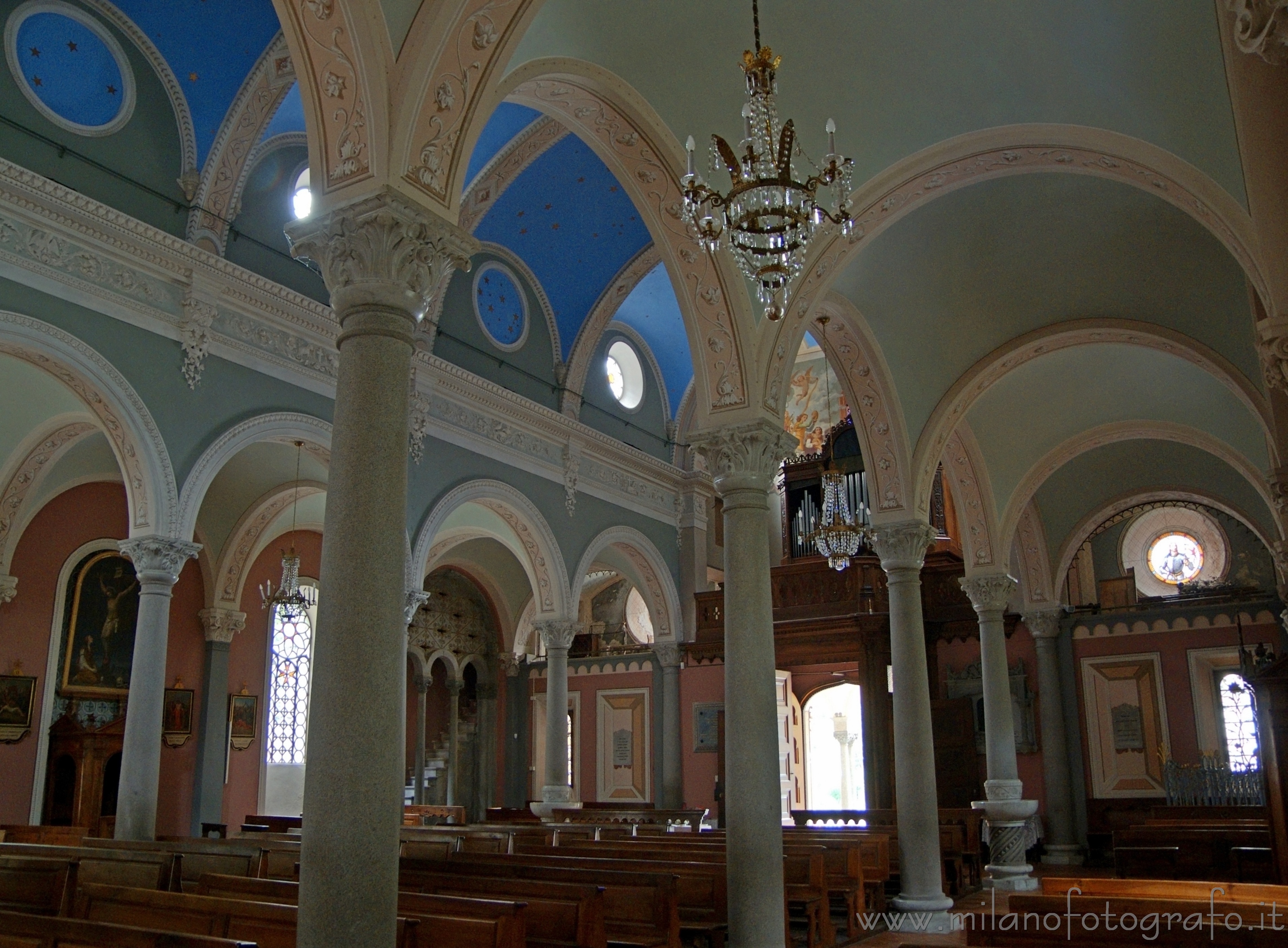 Rosazza (Biella, Italy): Detail of the church of Rosazza - Rosazza (Biella, Italy)