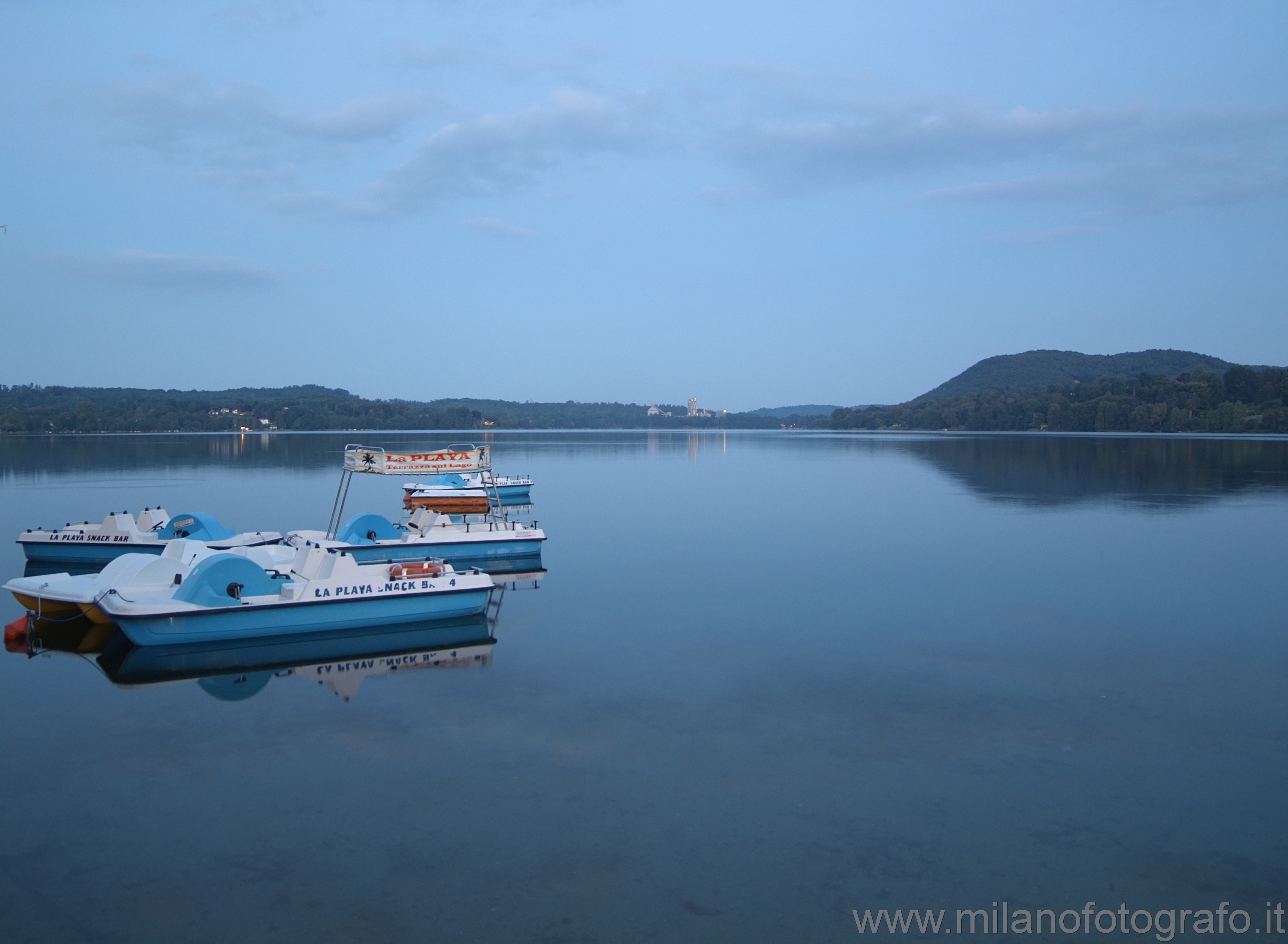 Cadrezzate (Varese, Italy): Lake Monate - Cadrezzate (Varese, Italy)