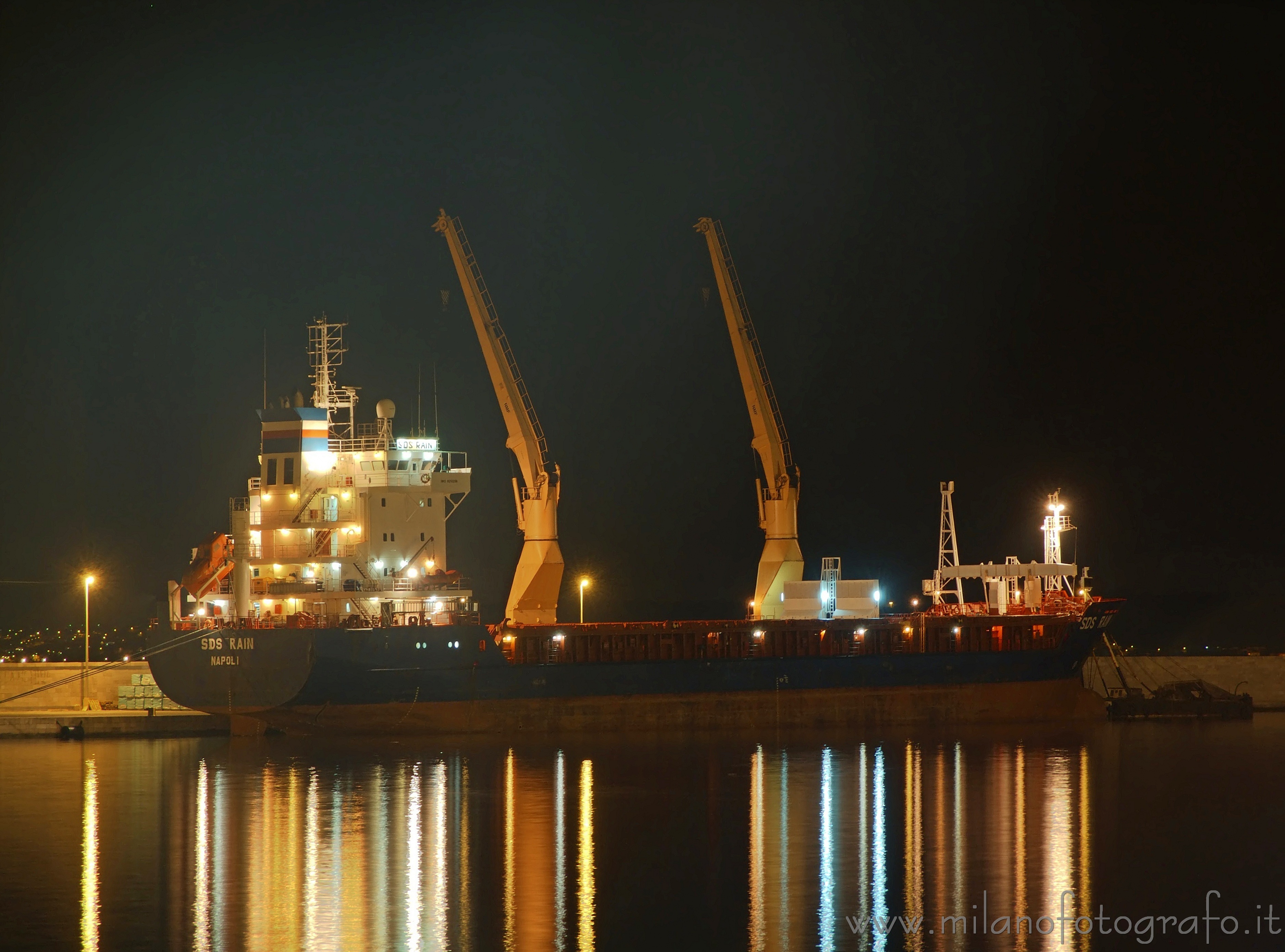 Gallipoli (Lecce, Italy): Ship in the harbour - Gallipoli (Lecce, Italy)