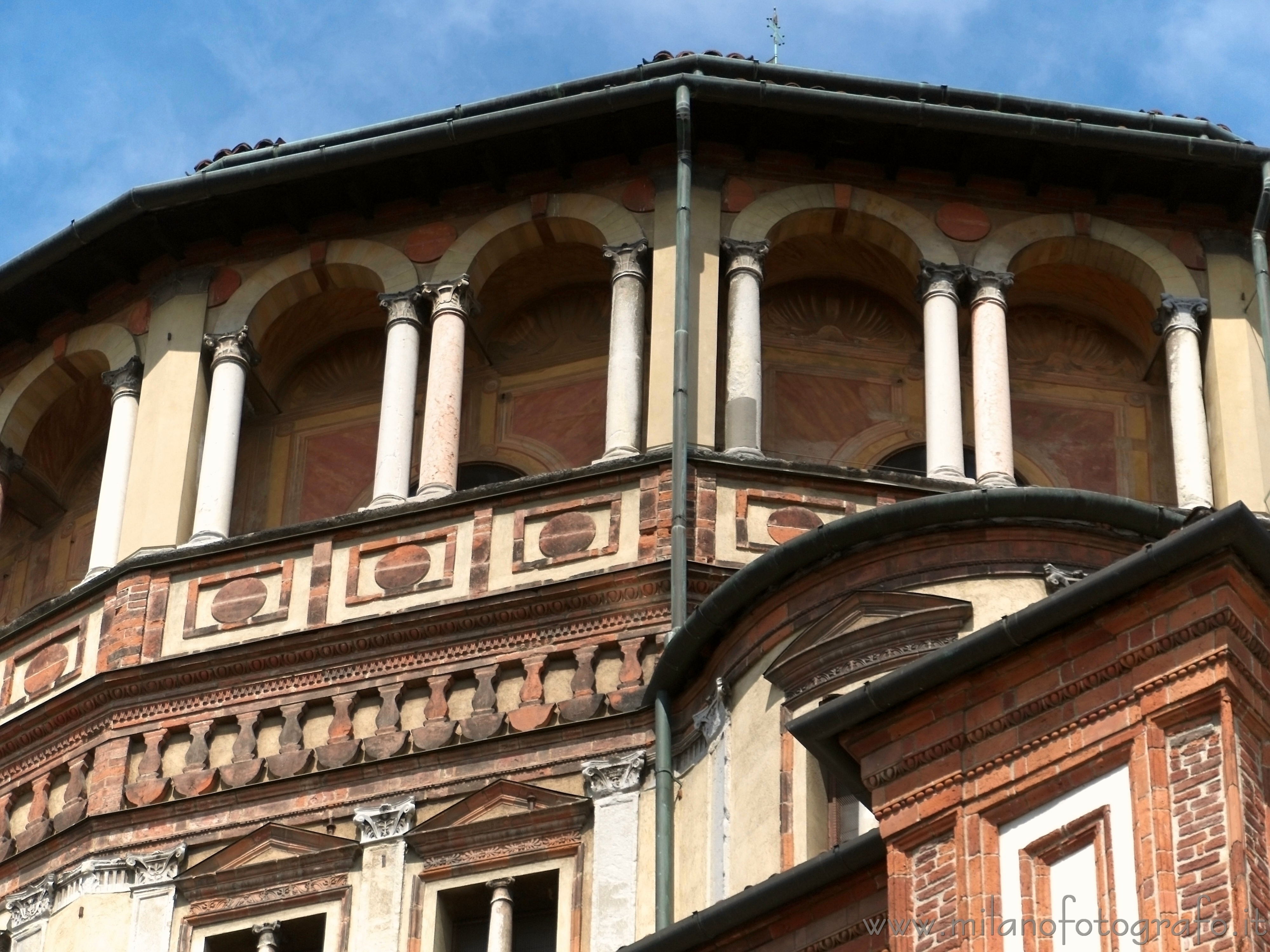Milano: Dettaglio del tiburio della Basilica di Santa Maria delle Grazie - Milano