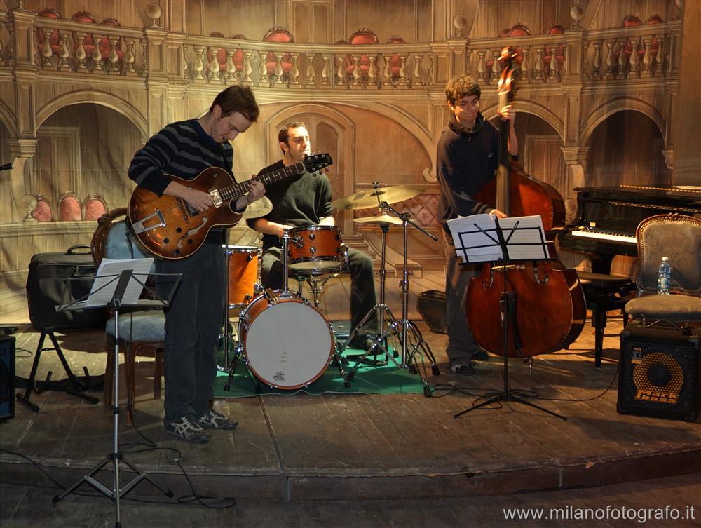 Milan (Italy) - Johngrandee trio in concert