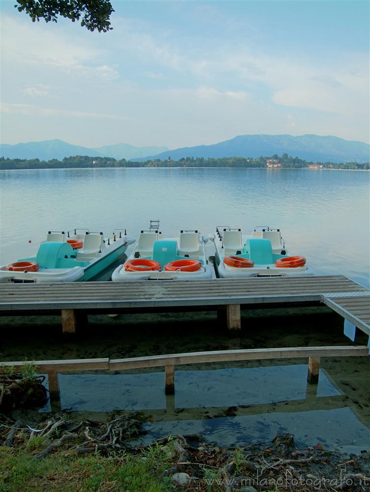 Cadrezzate (Varese, Italy) - Detail of Lake Monate