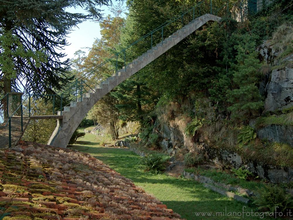 Oriomosso (Biella, Italy) - Strange bridge