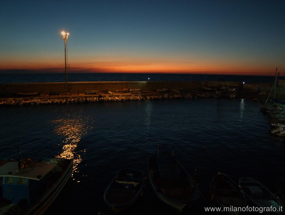 Gallipoli (Lecce) - Tramonto sul porto turistico