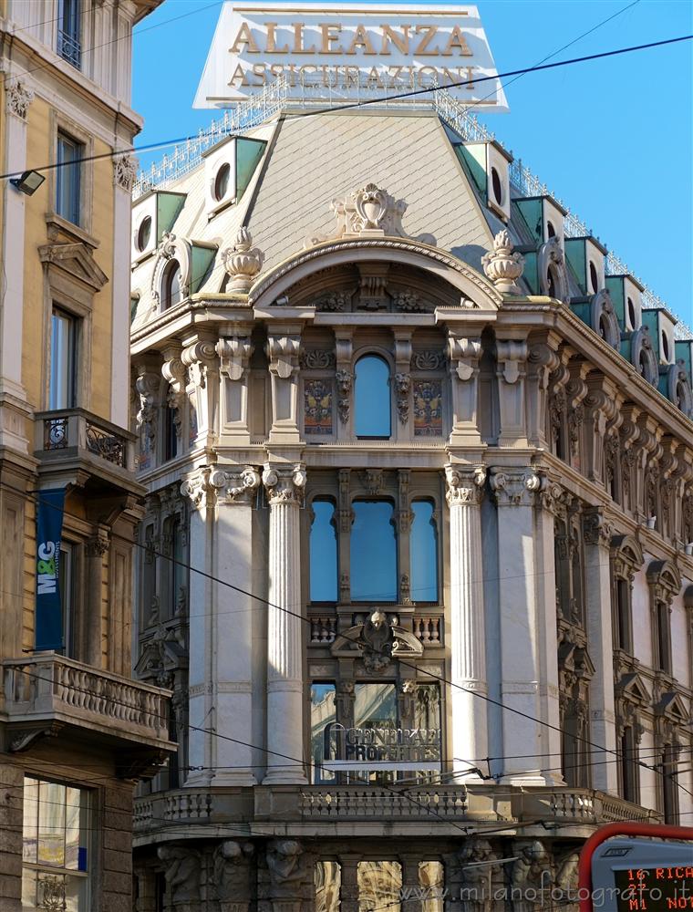Milano - Palazzo elegante in centro