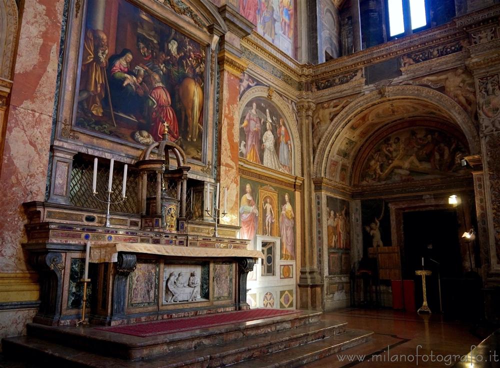 Milano - Altare della chiesa di San Maurizio