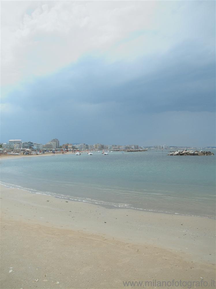 Cattolica (Rimini) - Spiaggia, mare e nuvole