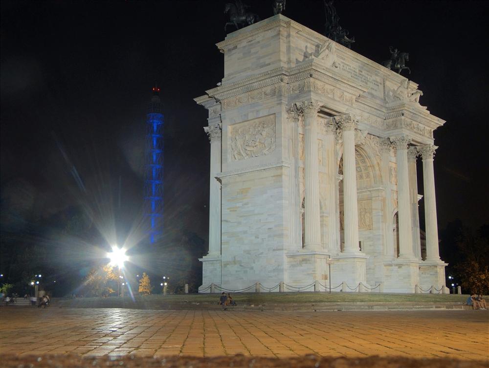 Milano - Arco della Pace in notturna