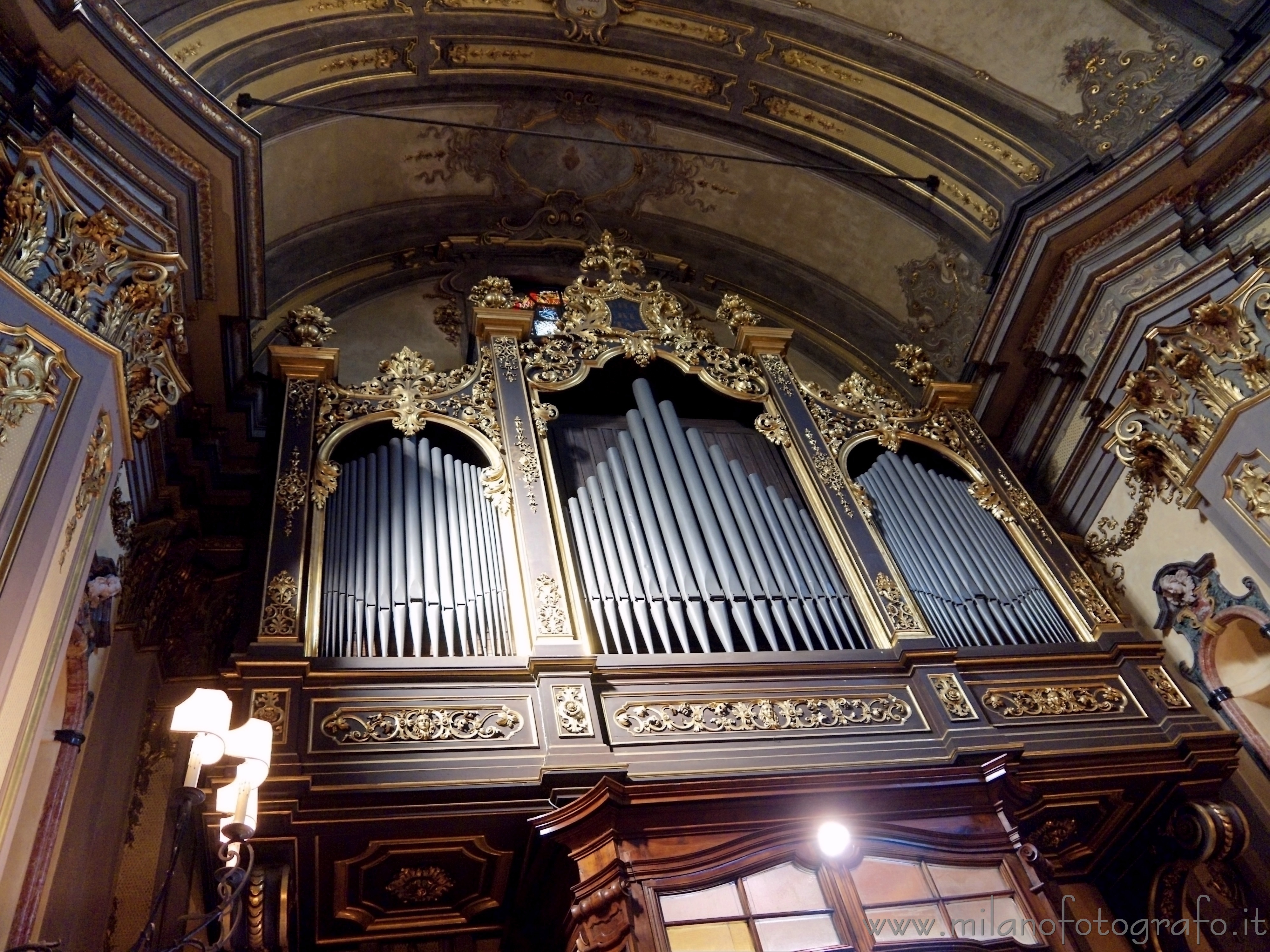 Milano: Organo della Chiesa di San Francesco da Paola - Milano