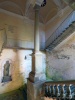 Biella: Scalinata nel cortile superiore del Santuario di Oropa con la misteriosa statua di Santo Stefano 