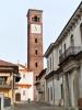 Lenta (Vercelli): Scorcio con la Chiesa parrocchiale di San Pietro e il suo campanile