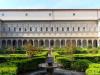 Mailand: Cloisters of San Simpliciano - One side of the Cloister of the Two Columns