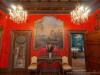 Milano: Residenza Vignale - una parete della sala rossa