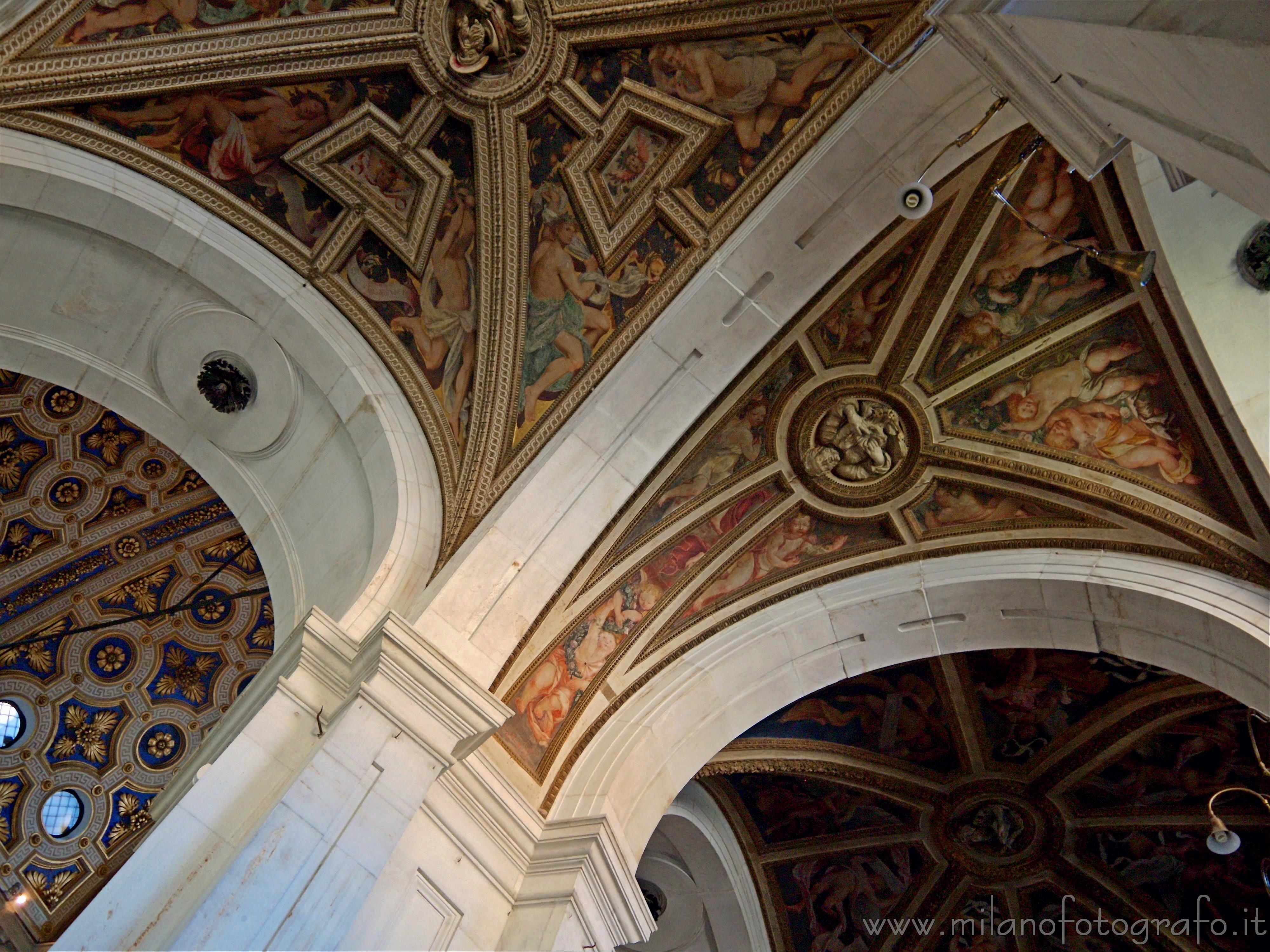 Milan (Italy): Decorations in Santa Maria dei Miracoli - Milan (Italy)