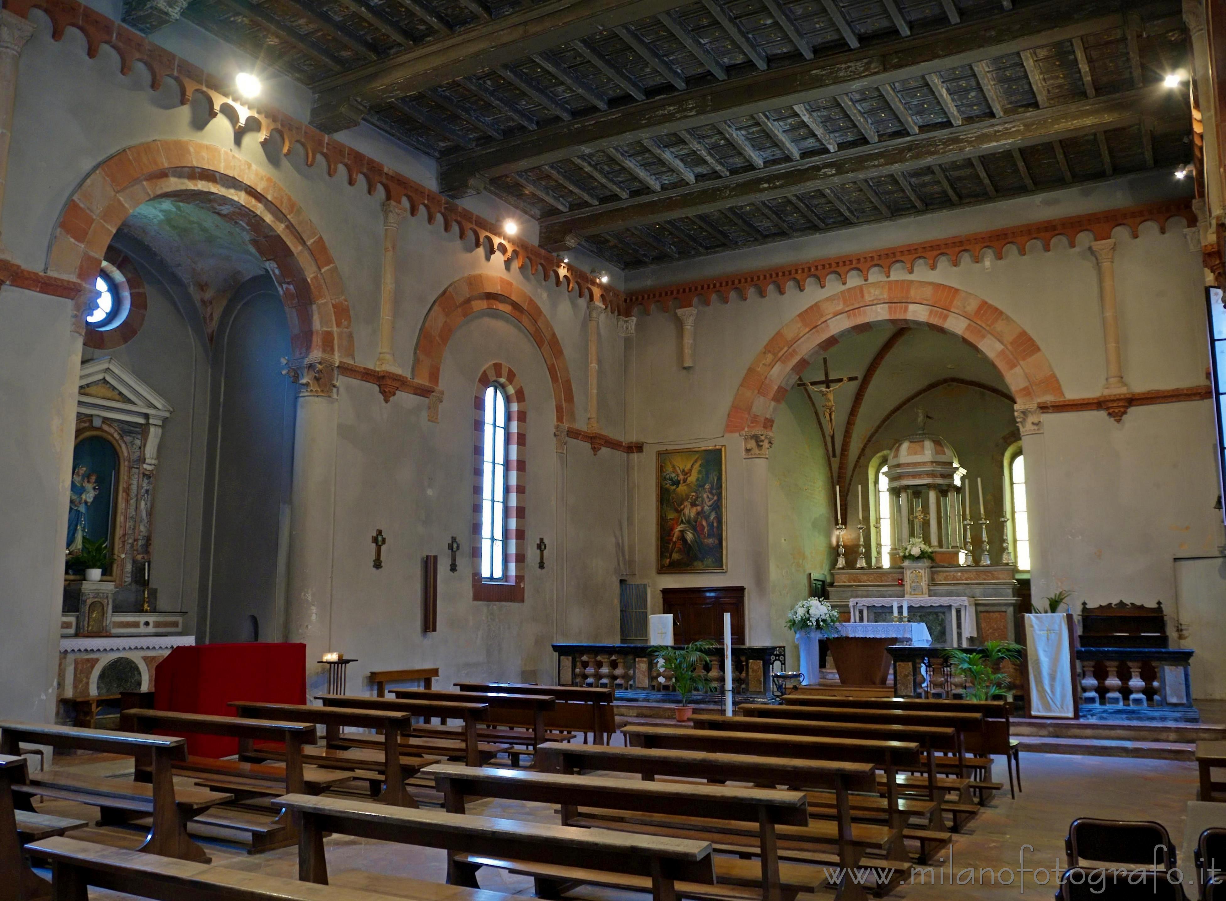 Milano: Dettaglio dell'Abbazia di San Lorenzo in Monluè - Milano