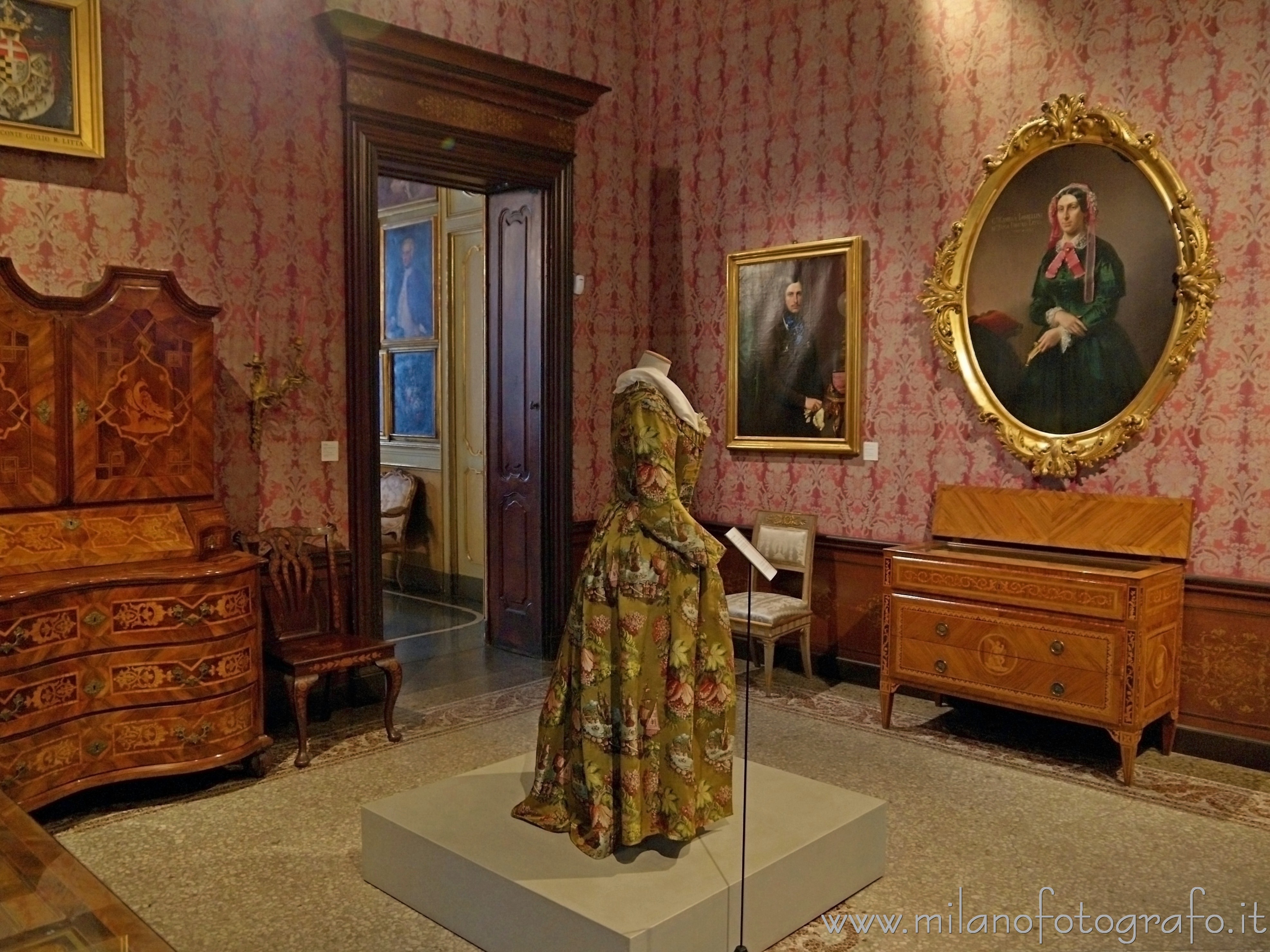 Milano: Sala Rossa di Palazzo Morando - Milano