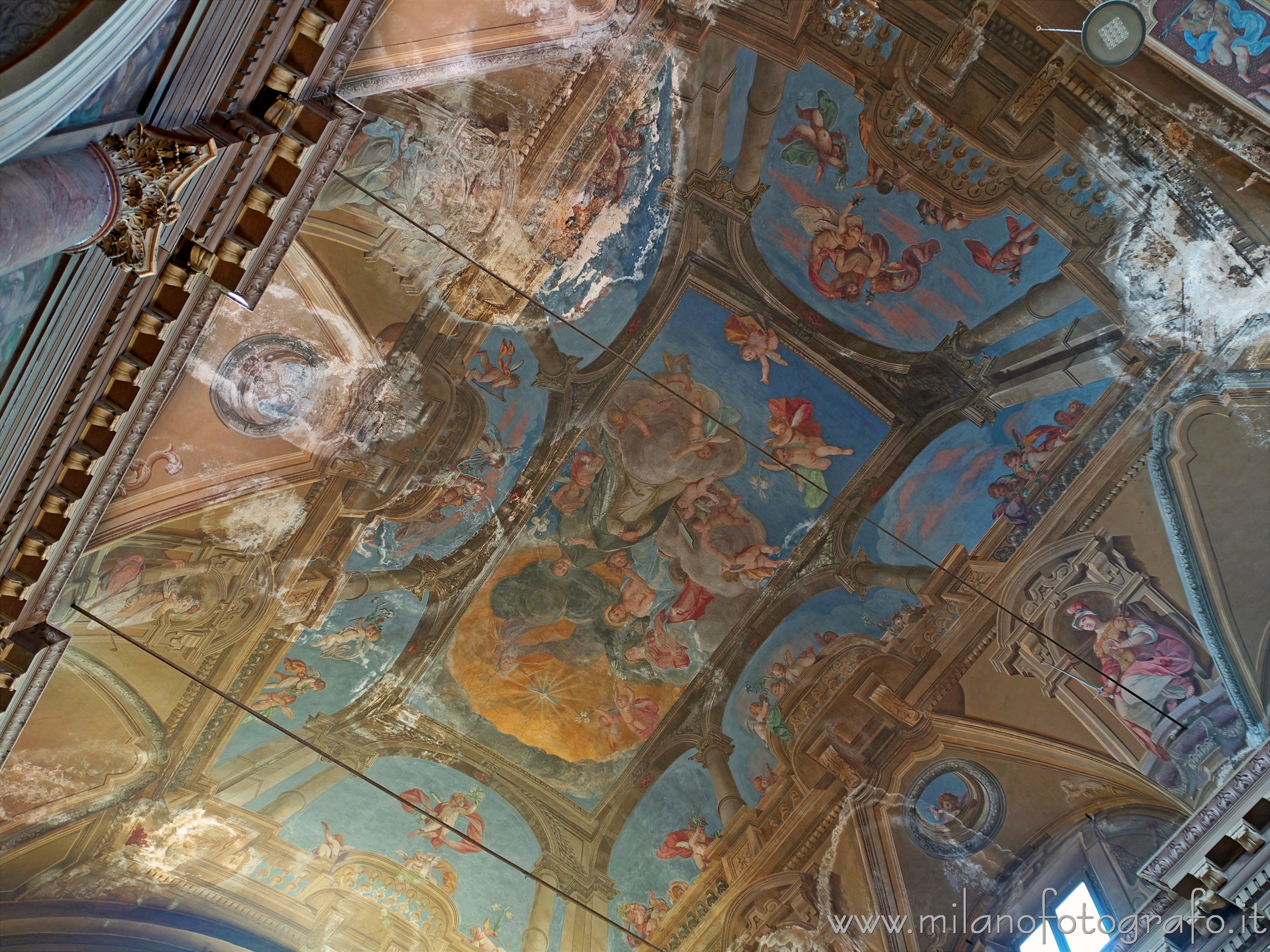 Novara (Italy): Ceiling of the Church of San Pietro al Rosario - Novara (Italy)