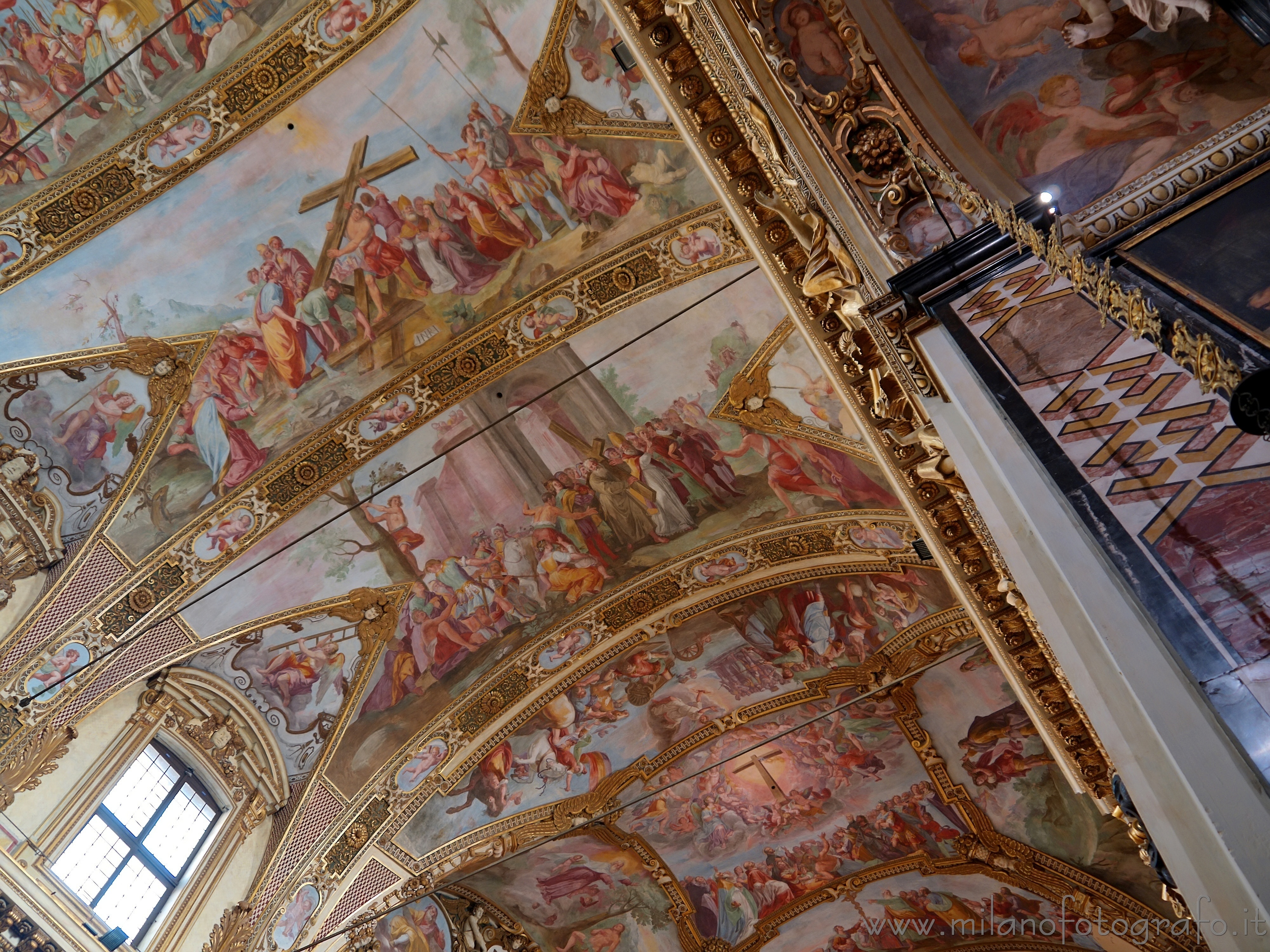 Milan (Italy): Frescos on the vault of the Church of Sant'Antonio Abate - Milan (Italy)