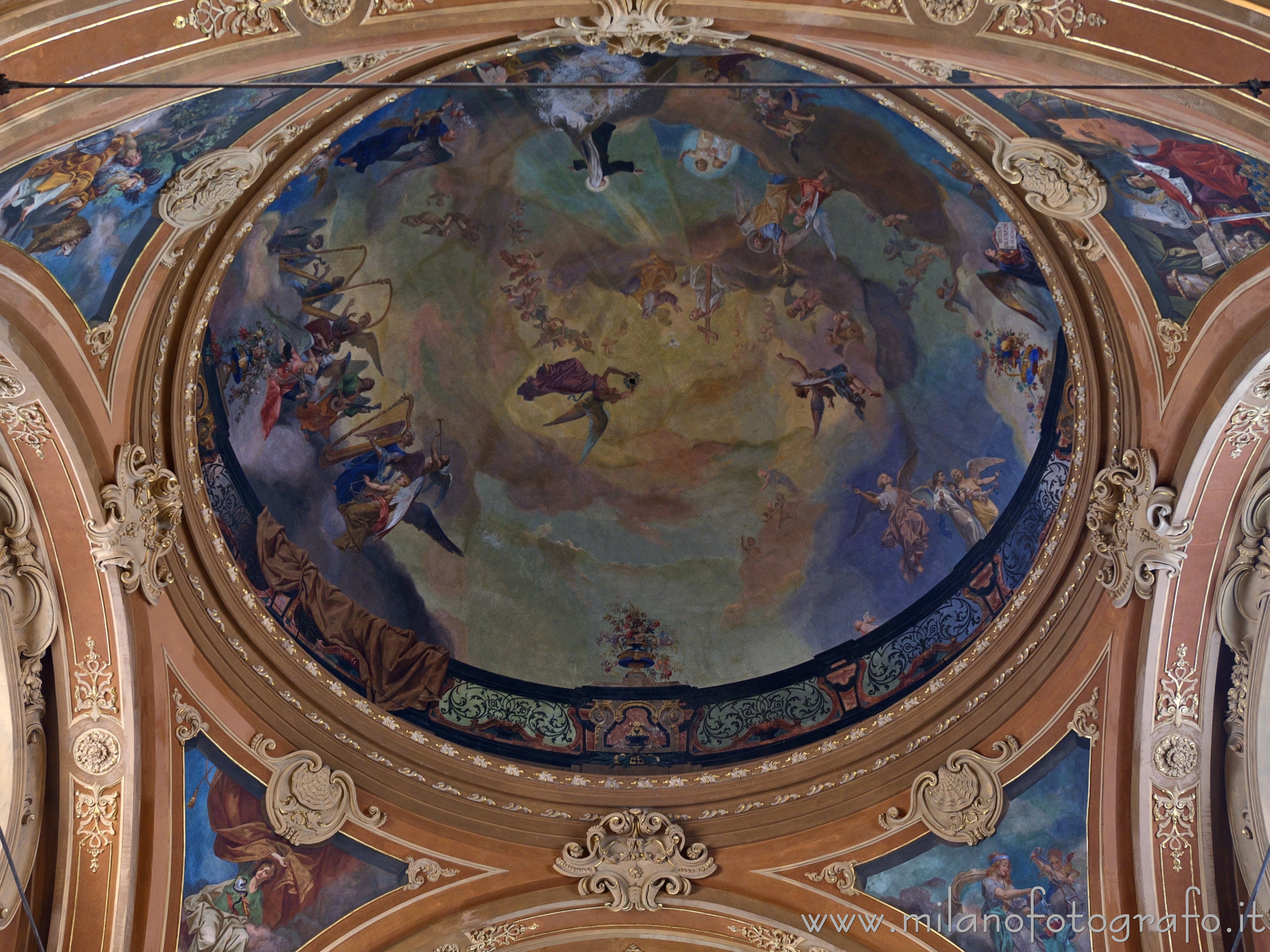 Milan (Italy): Frescoed dome above the entrance of the Church of Santa Francesca Romana - Milan (Italy)