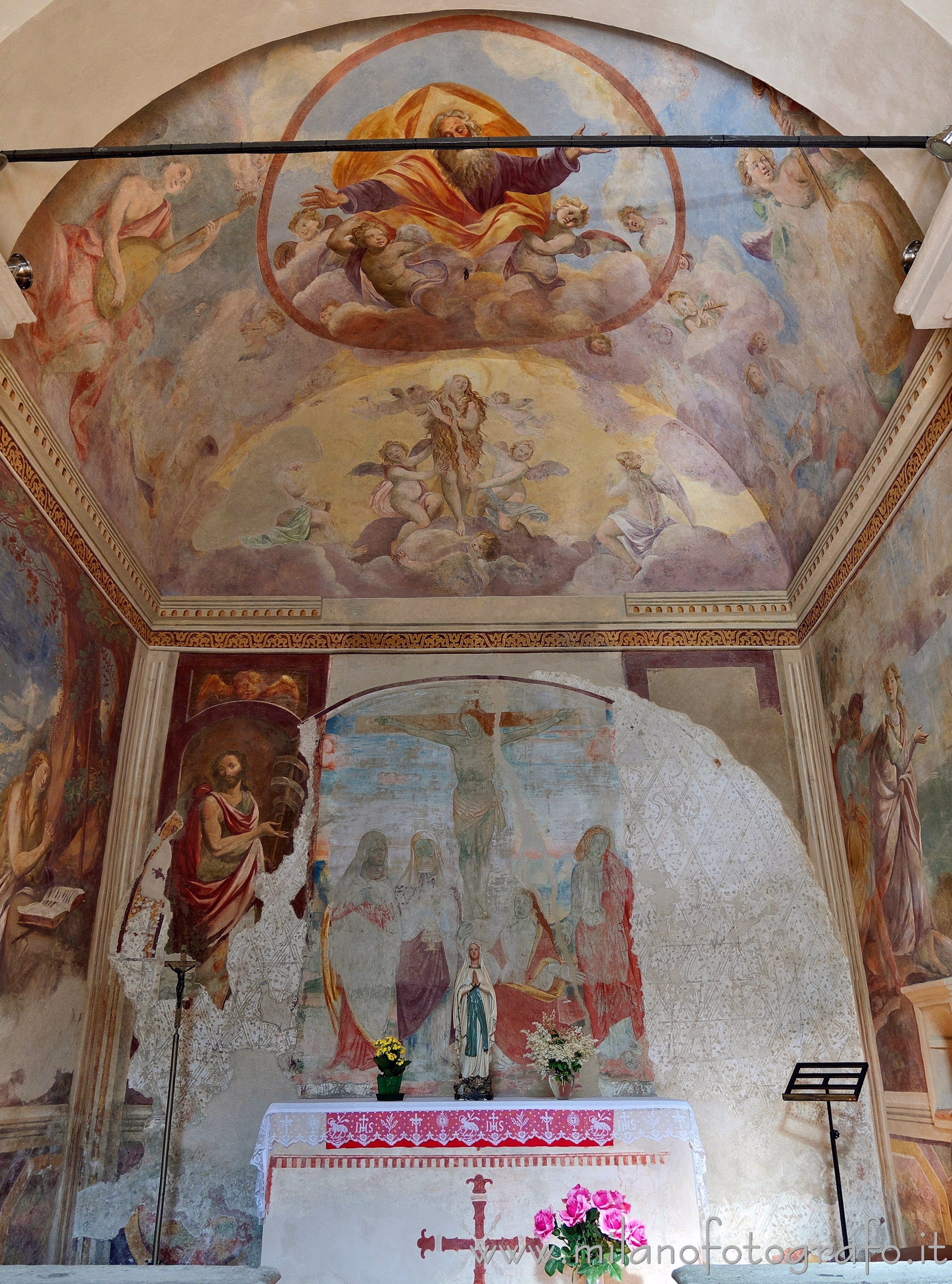 Milan (Italy): Frescos in the apse of the Oratory of Santa Maria Maddalena - Milan (Italy)