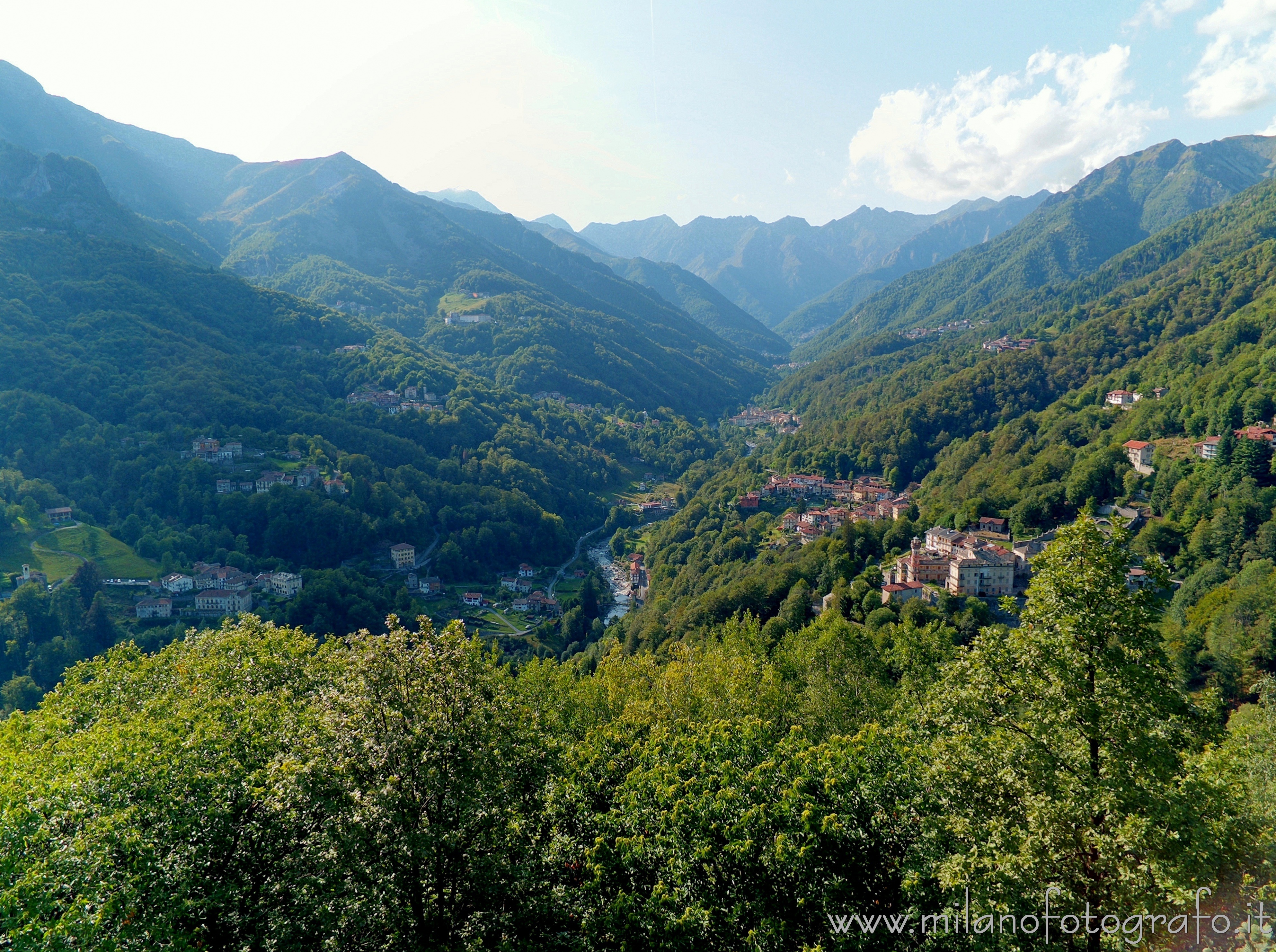Oriomosso (Biella, Italy): Upper Cervo Valley seen from the Pila Belvedere - Oriomosso (Biella, Italy)