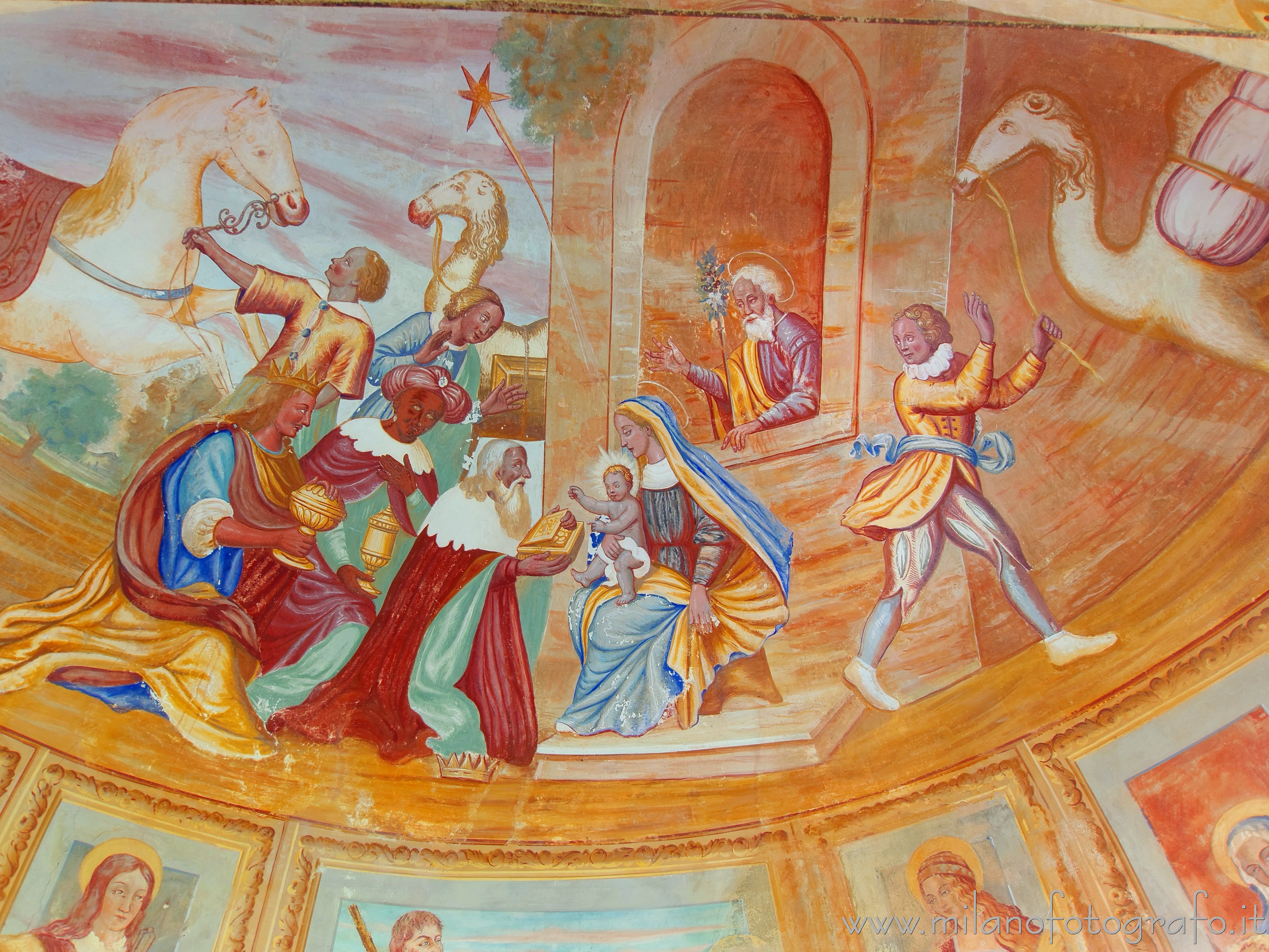 Andorno Micca (Biella): Affresco dell'Adorazione dei Magi sul catino absidale della Cappella dell'Eremita - Andorno Micca (Biella)