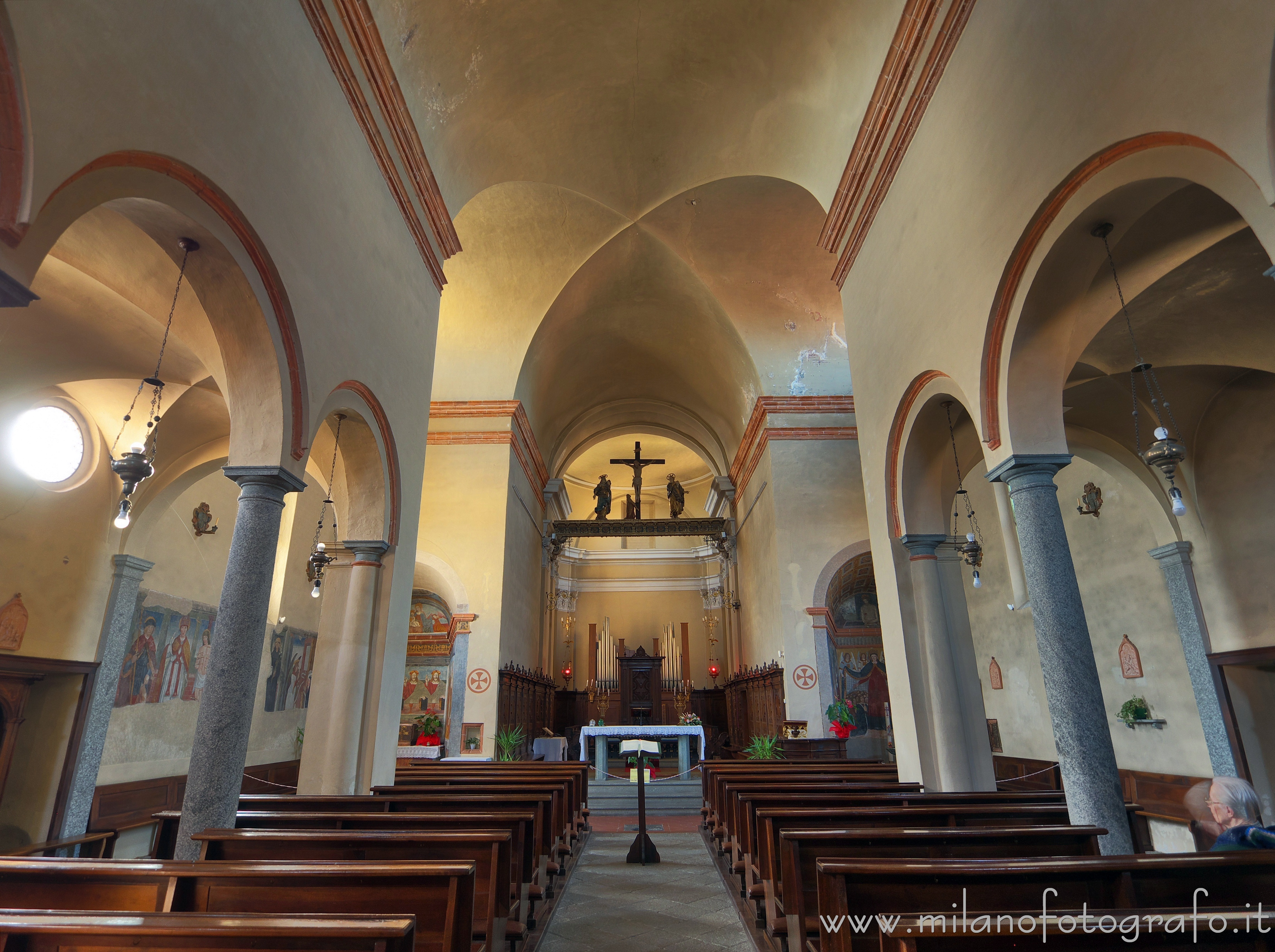Benna (Biella): Interno della Chiesa di San Pietro - Benna (Biella)