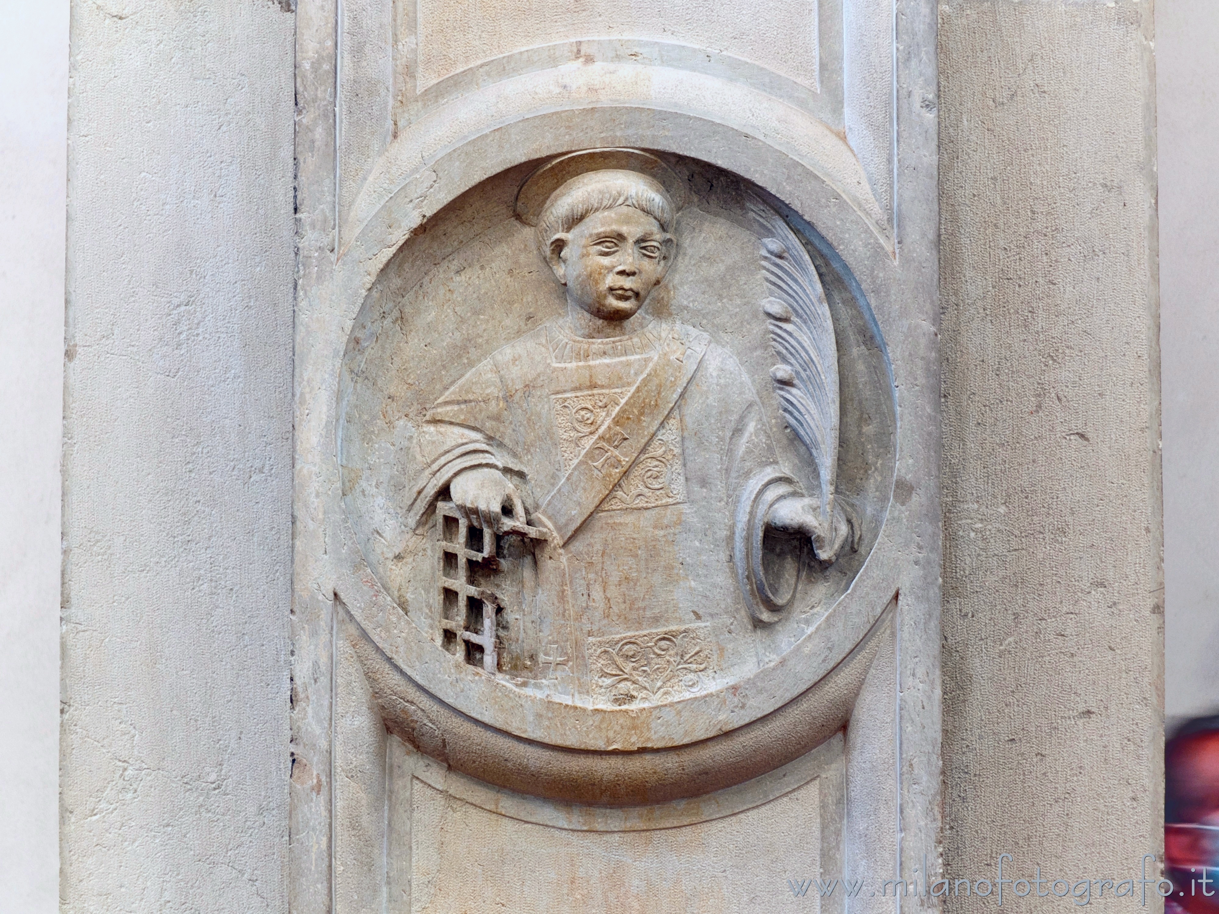 Brugherio (Monza e Brianza, Italy): Medallion depicting Saint Lawrence in the Church of San Lucio in Moncucco - Brugherio (Monza e Brianza, Italy)