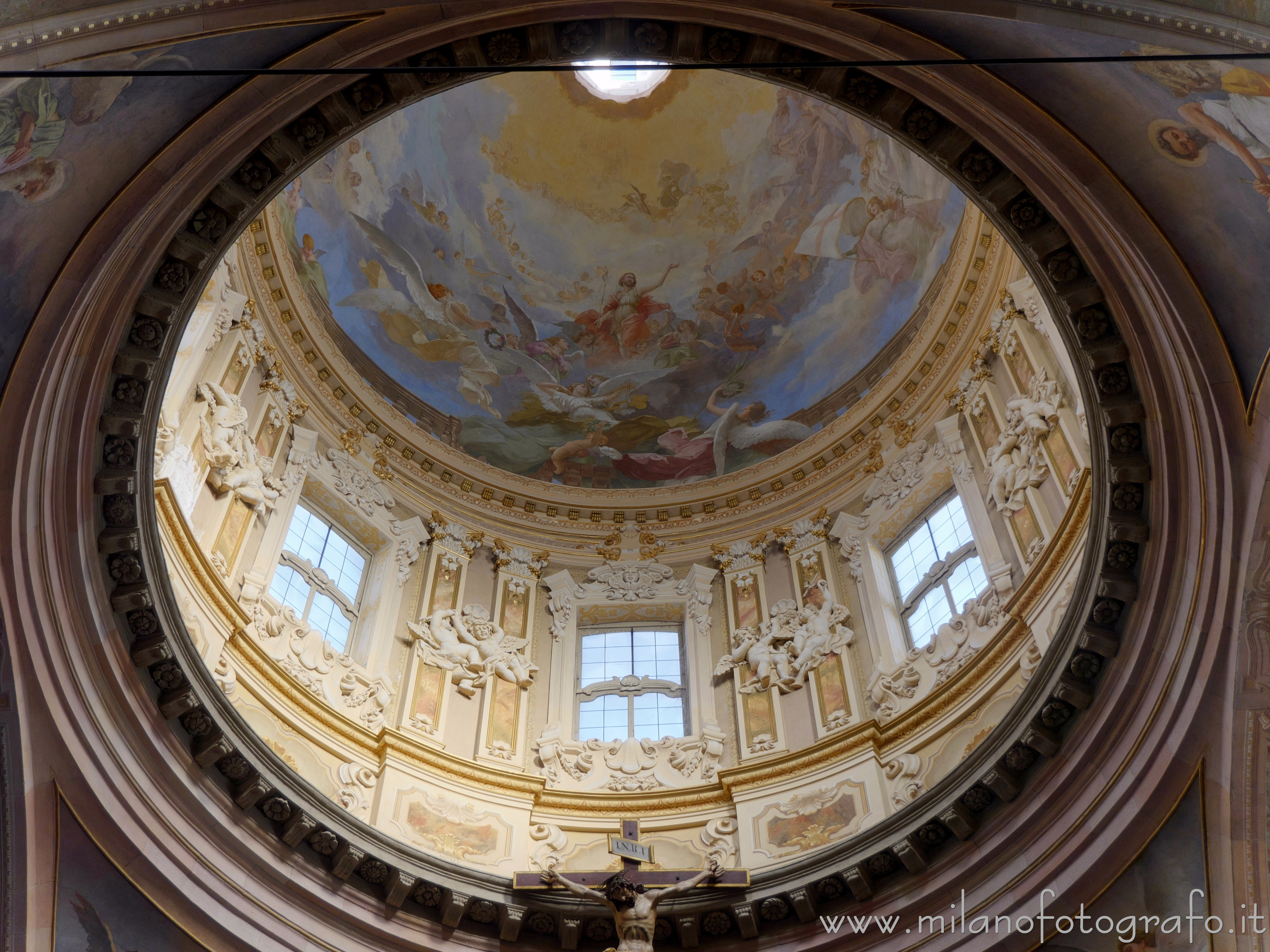 Busto Arsizio (Varese): Interno del tamburo della cupola della Basilica di San Giovanni Battista - Busto Arsizio (Varese)