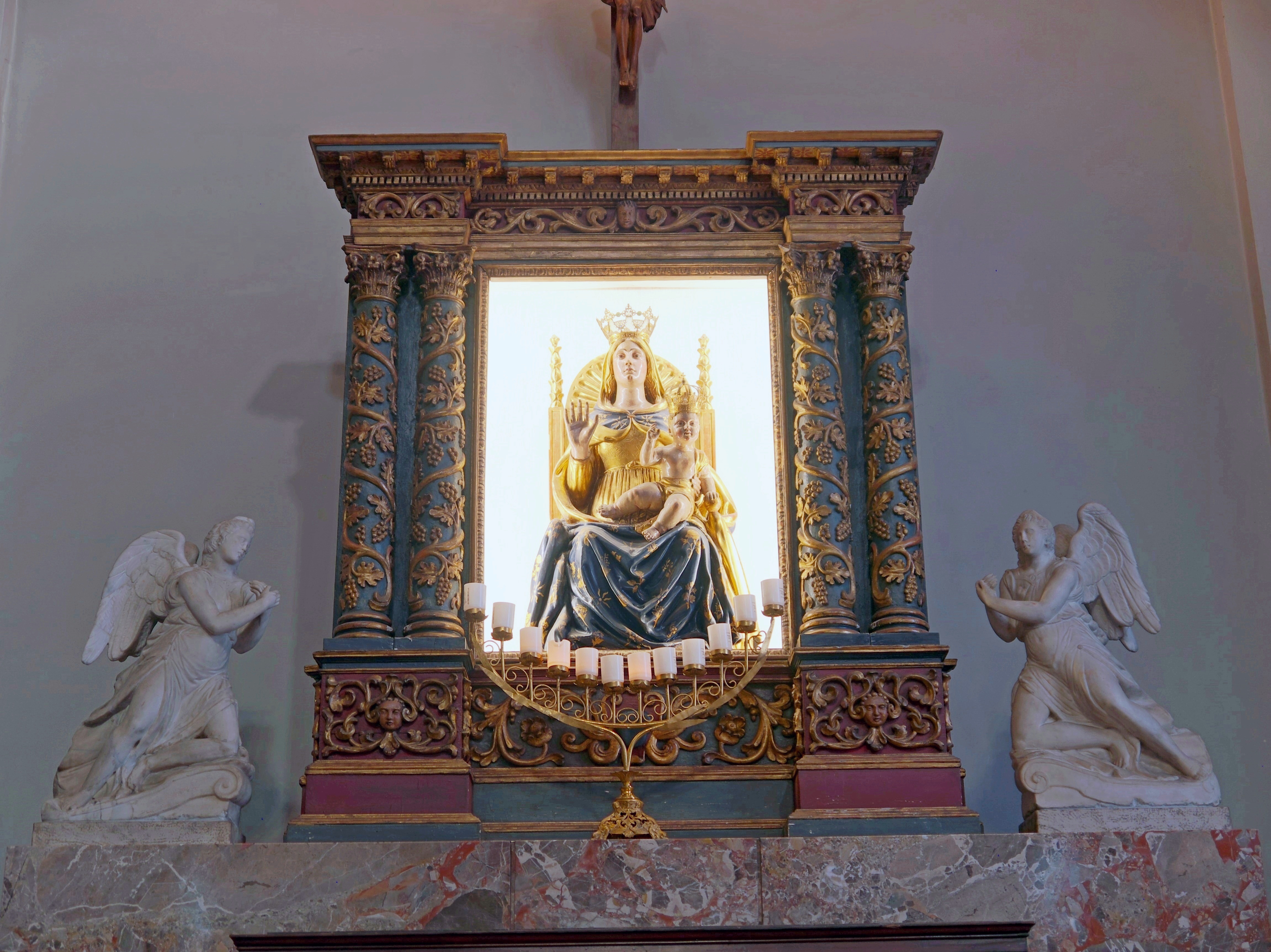 Busto Arsizio (Varese): Statua della Madonna dell'Aiuto nel Santuario di Santa Maria di Piazza - Busto Arsizio (Varese)