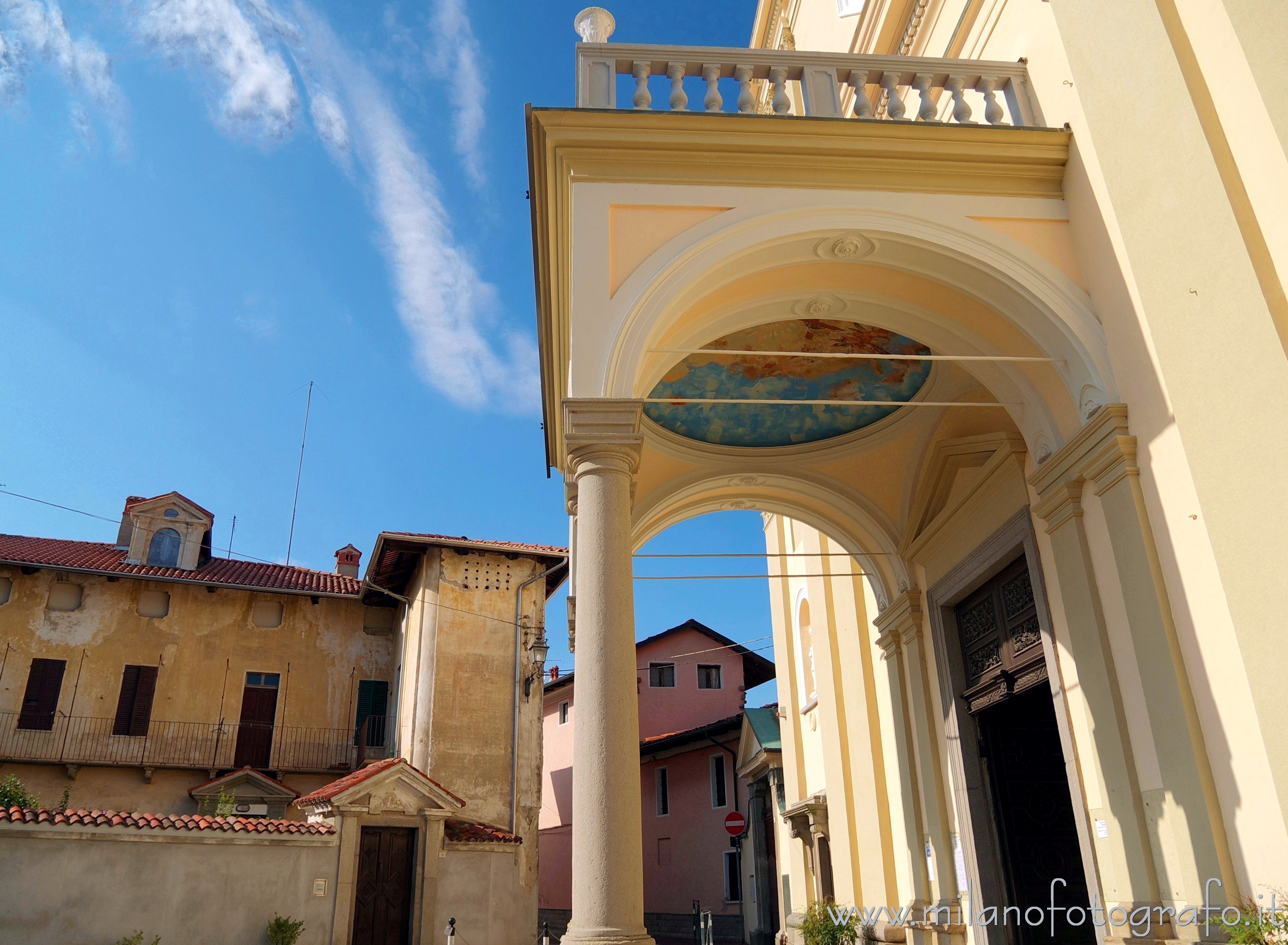 Candelo (Biella, Italy): Pronao of the Church of Saint Lawrence - Candelo (Biella, Italy)