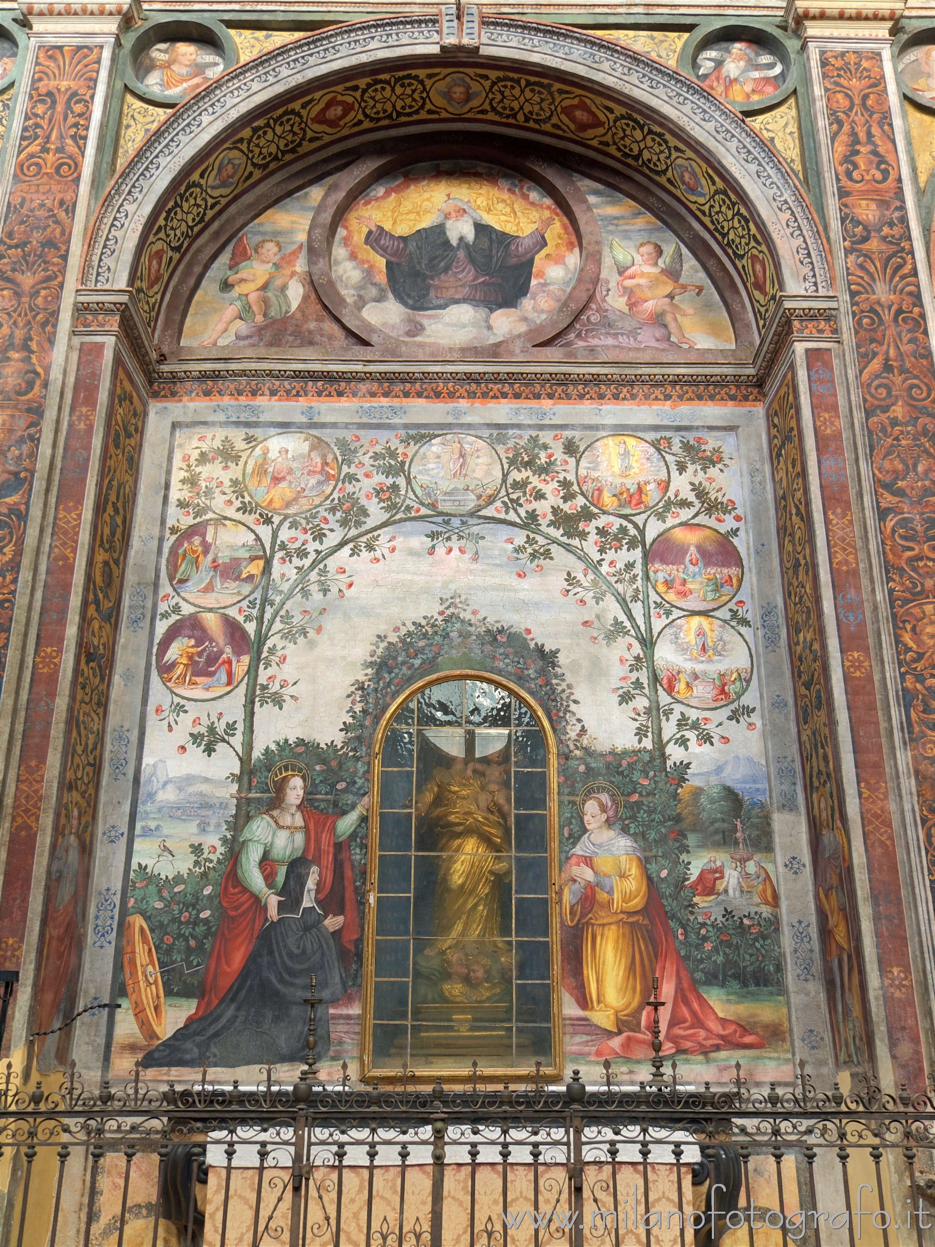 Meda (Monza e Brianza, Italy): Chapel of the Madonna of the Rosary in the Church of San Vittore - Meda (Monza e Brianza, Italy)