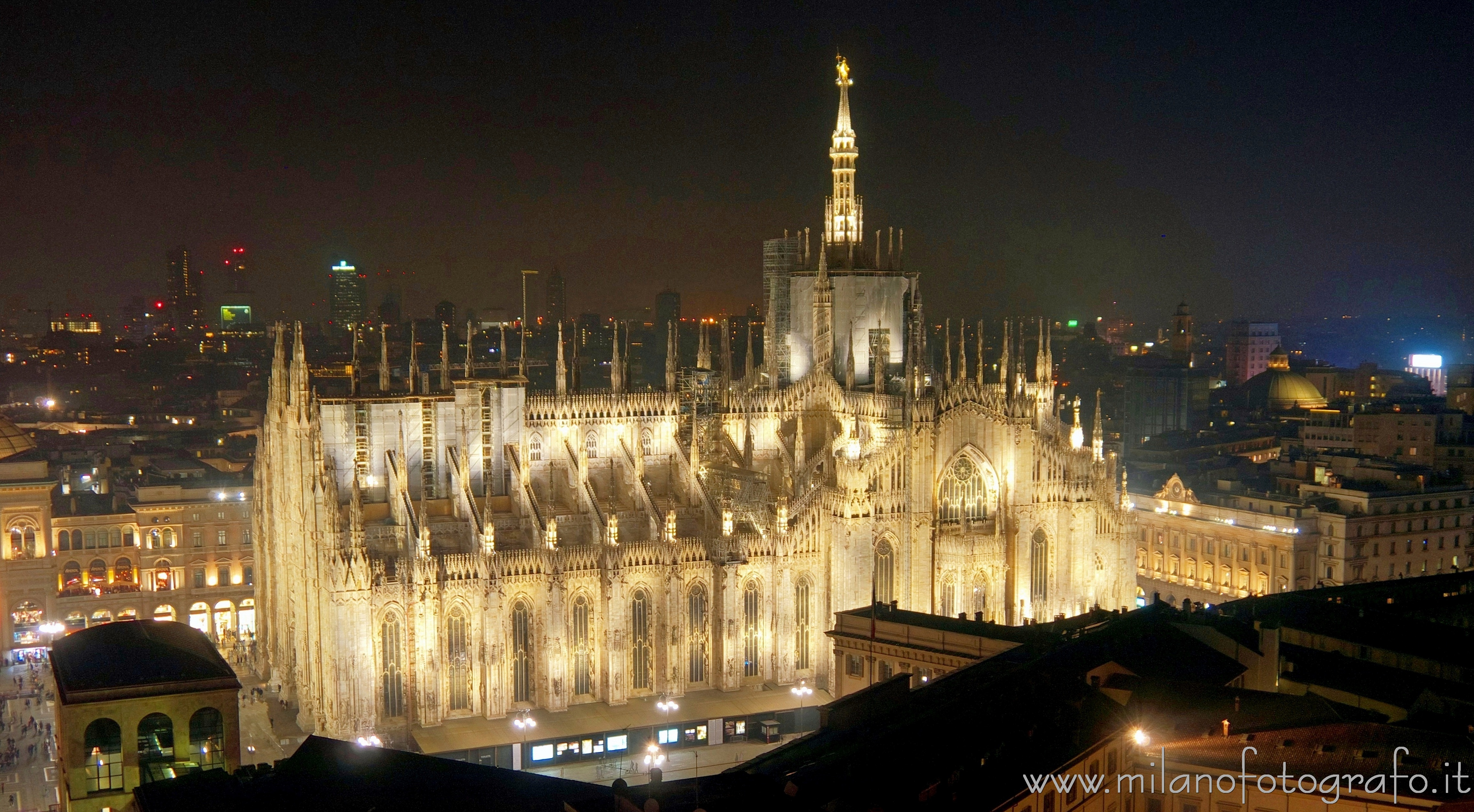 Milan (Italy): The Cathedral seen from the Martini Terrace - Milan (Italy)