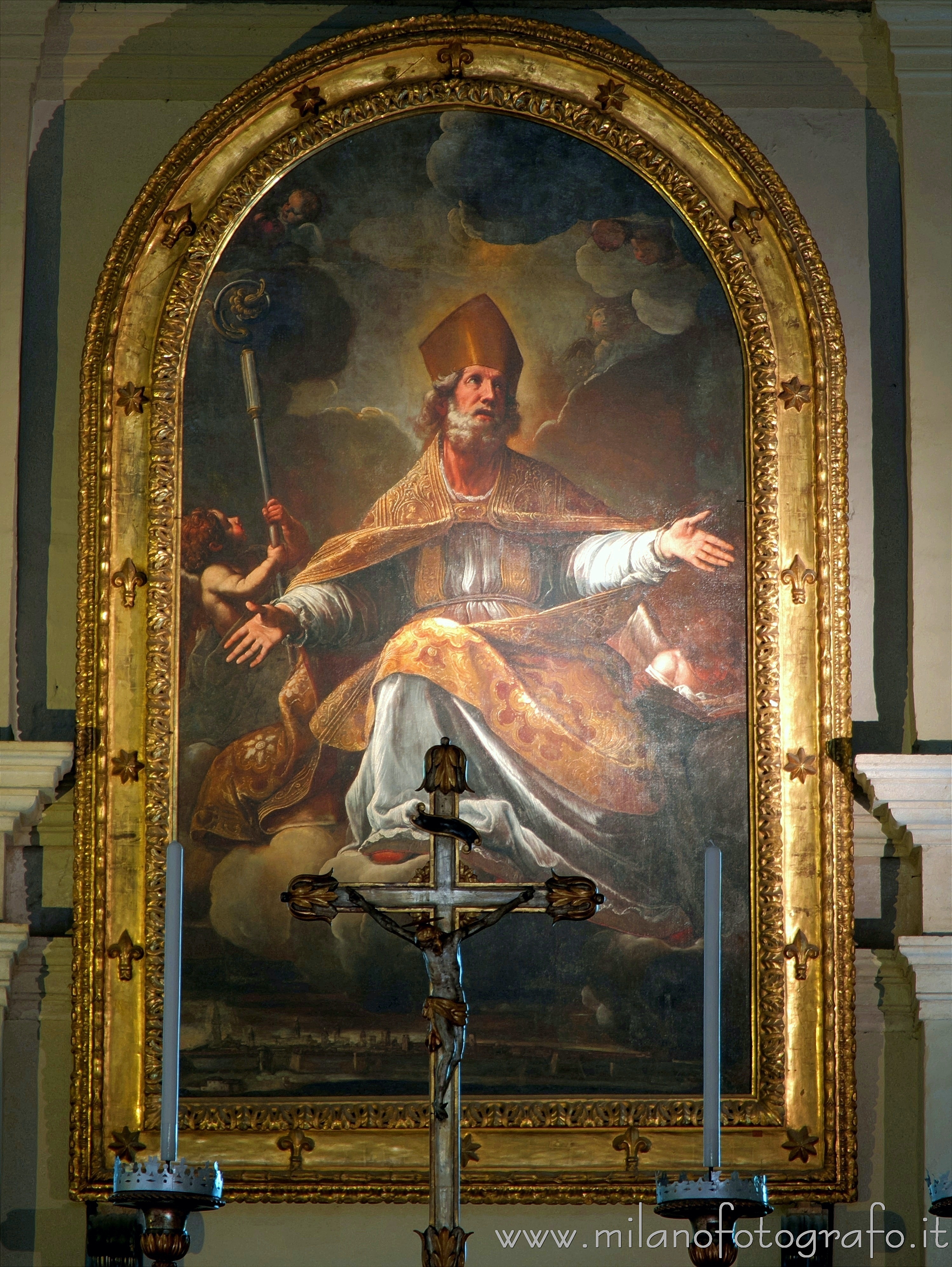 Fano (Pesaro e Urbino, Italy): Altarpiece of the main altar depicting San Paterniano in the basilica dedicated to him - Fano (Pesaro e Urbino, Italy)