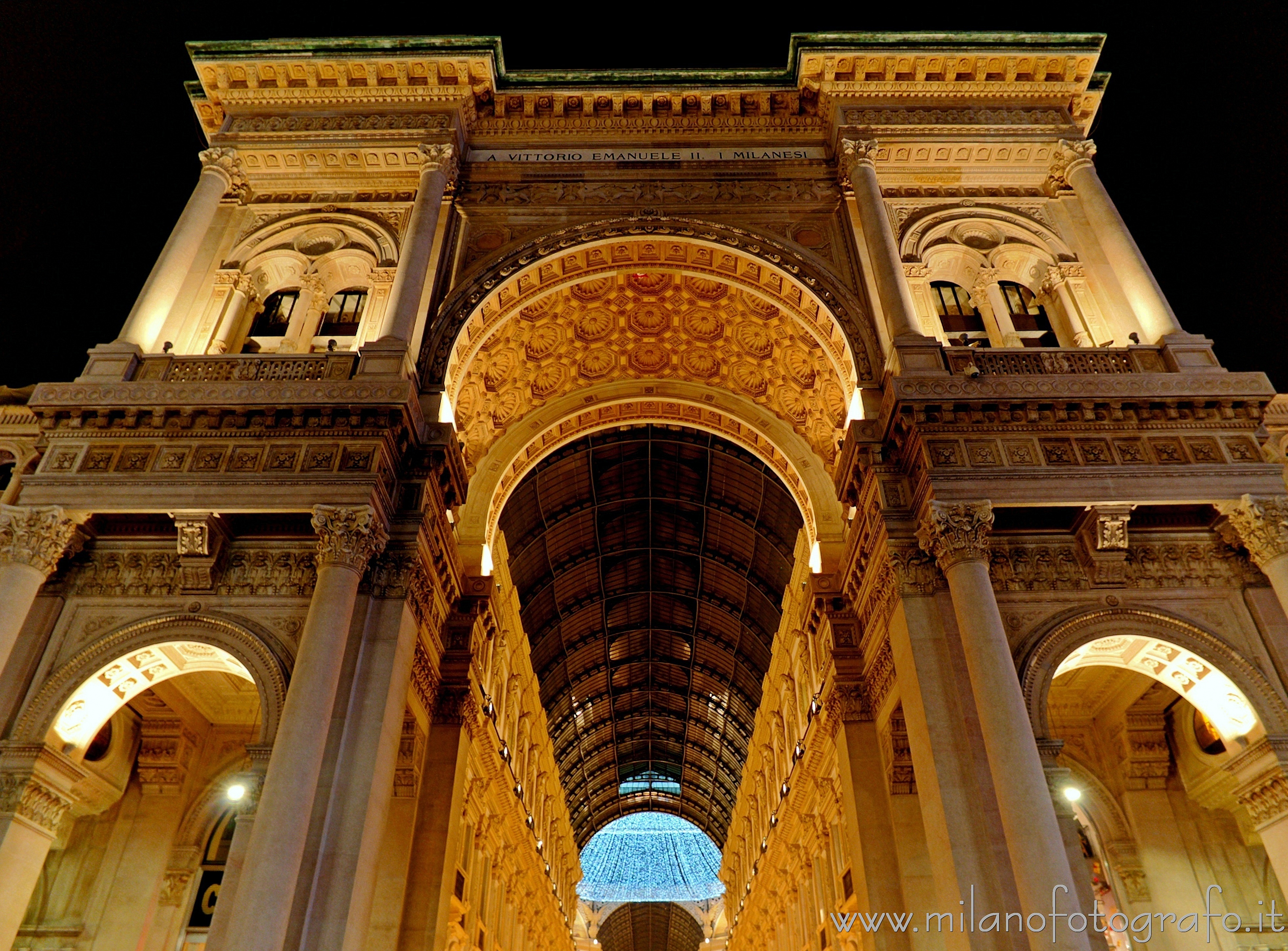 Milan (Italy): Entrance arch of the Vittorio Emanuele Gallery with Christmas lights - Milan (Italy)