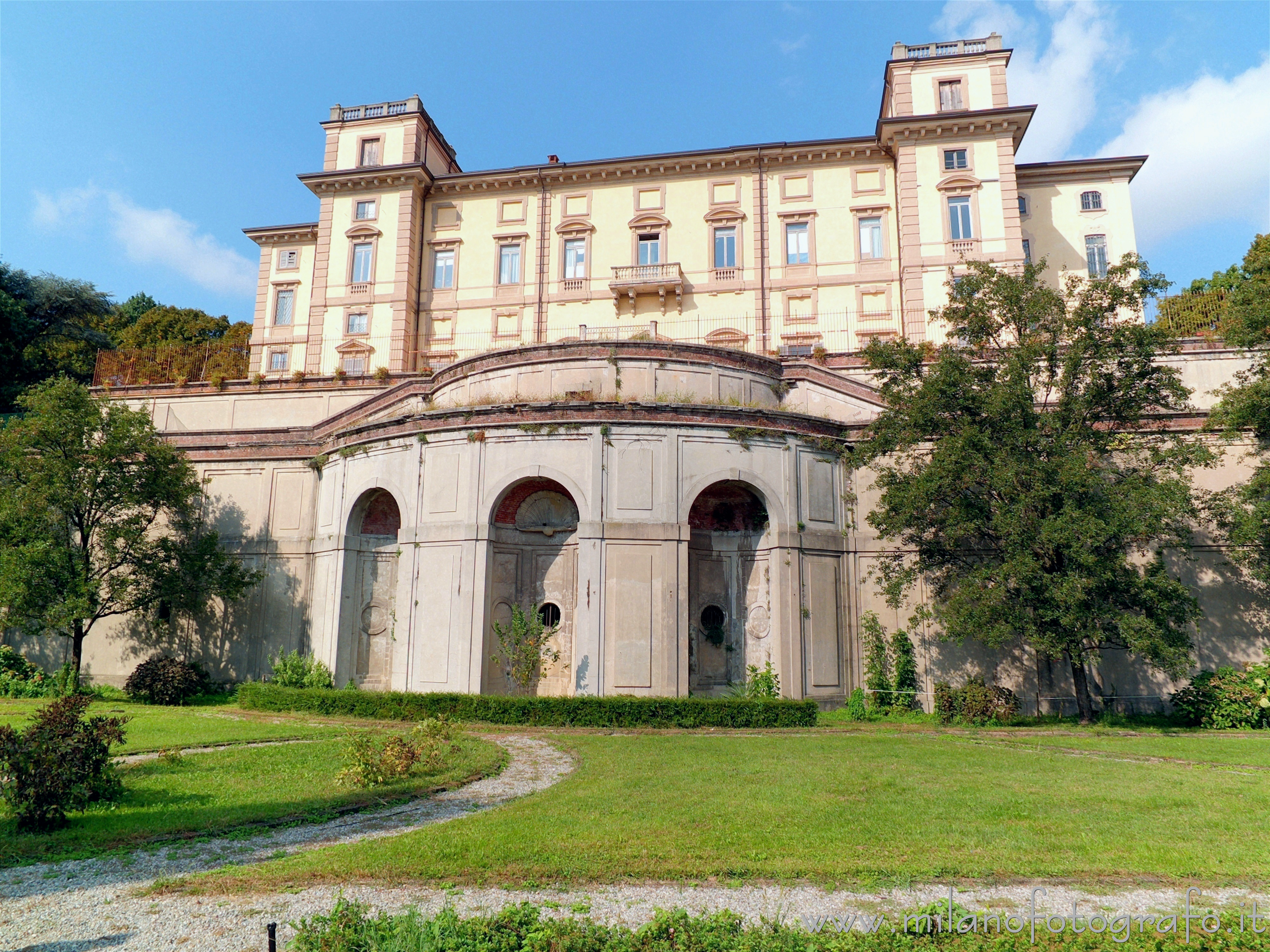 Limbiate (Monza e Brianza, Italy): Facade toward the park of Villa Pusterla Arconati Crivelli - Limbiate (Monza e Brianza, Italy)