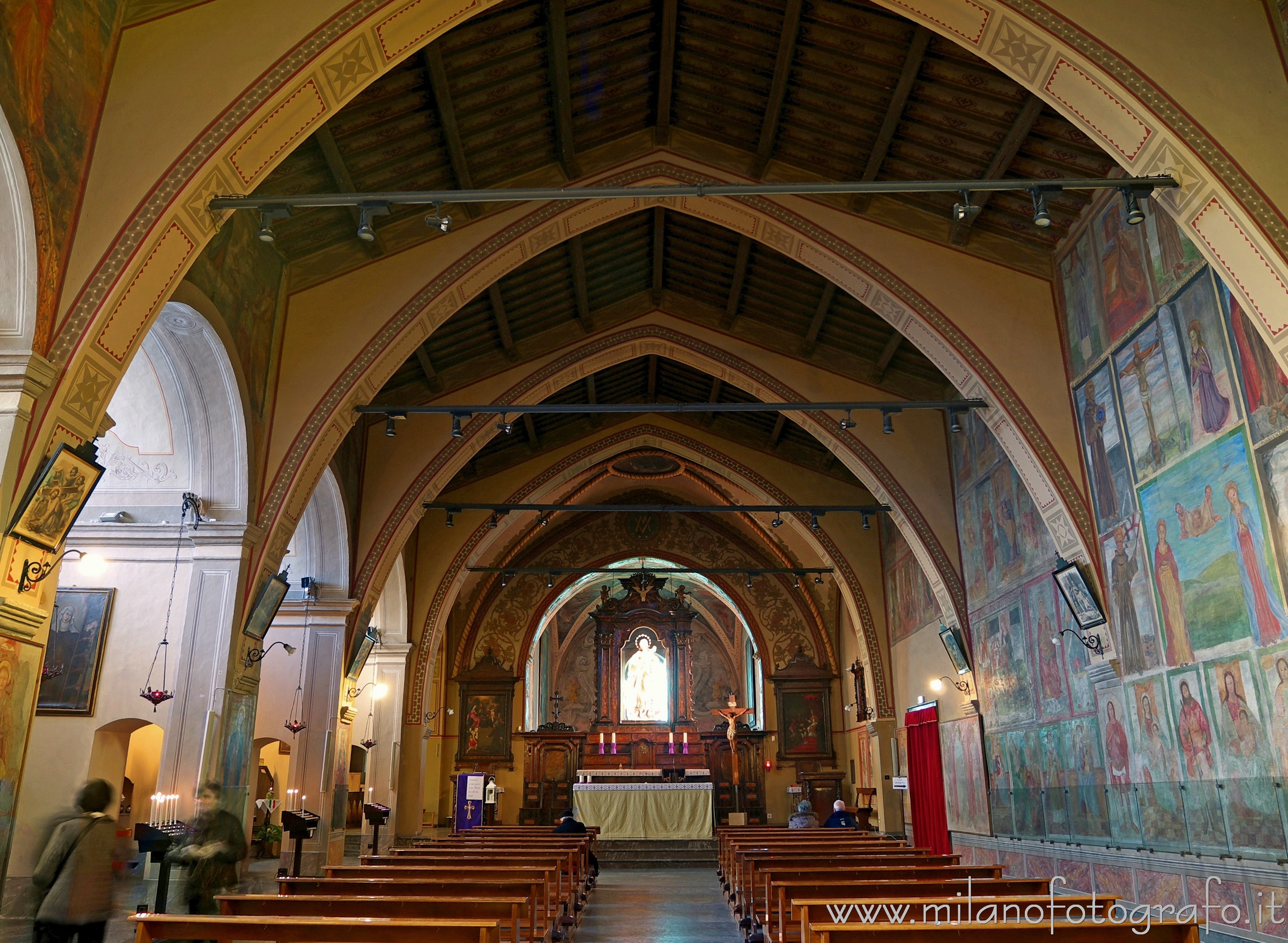Merate (Lecco): Interno della chiesa del Convento di Sabbioncello - Merate (Lecco)