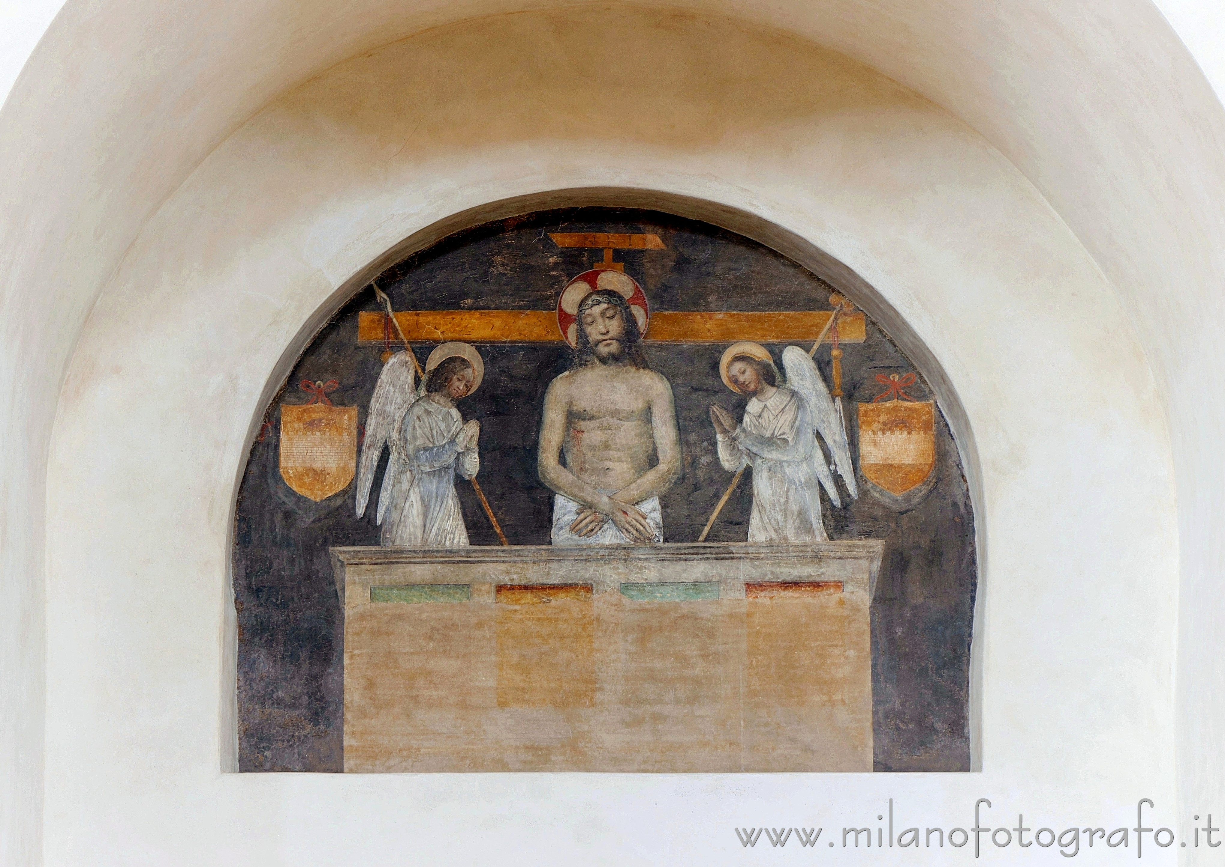 Milano: Affresco della Pietà nella Basilica di San Lorenzo Maggiore - Milano