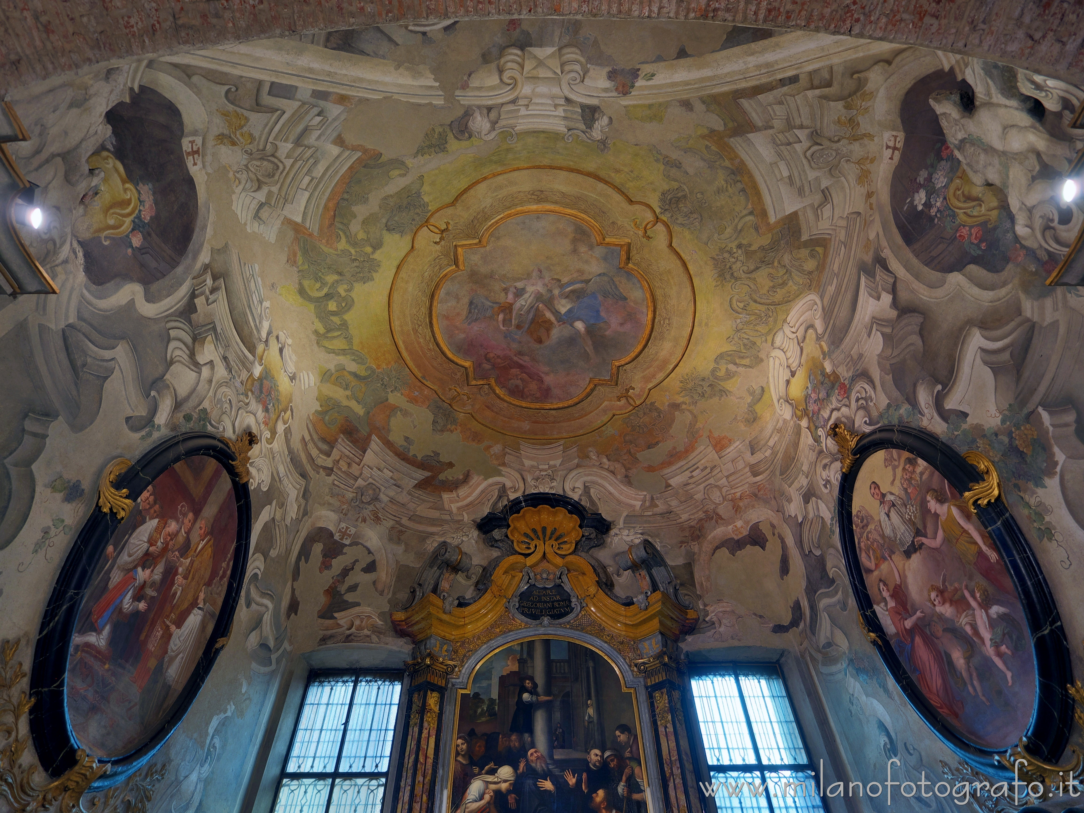 Milano: Soffitto della Cappella di San Benedetto nella Basilica di San Simpliciano - Milano