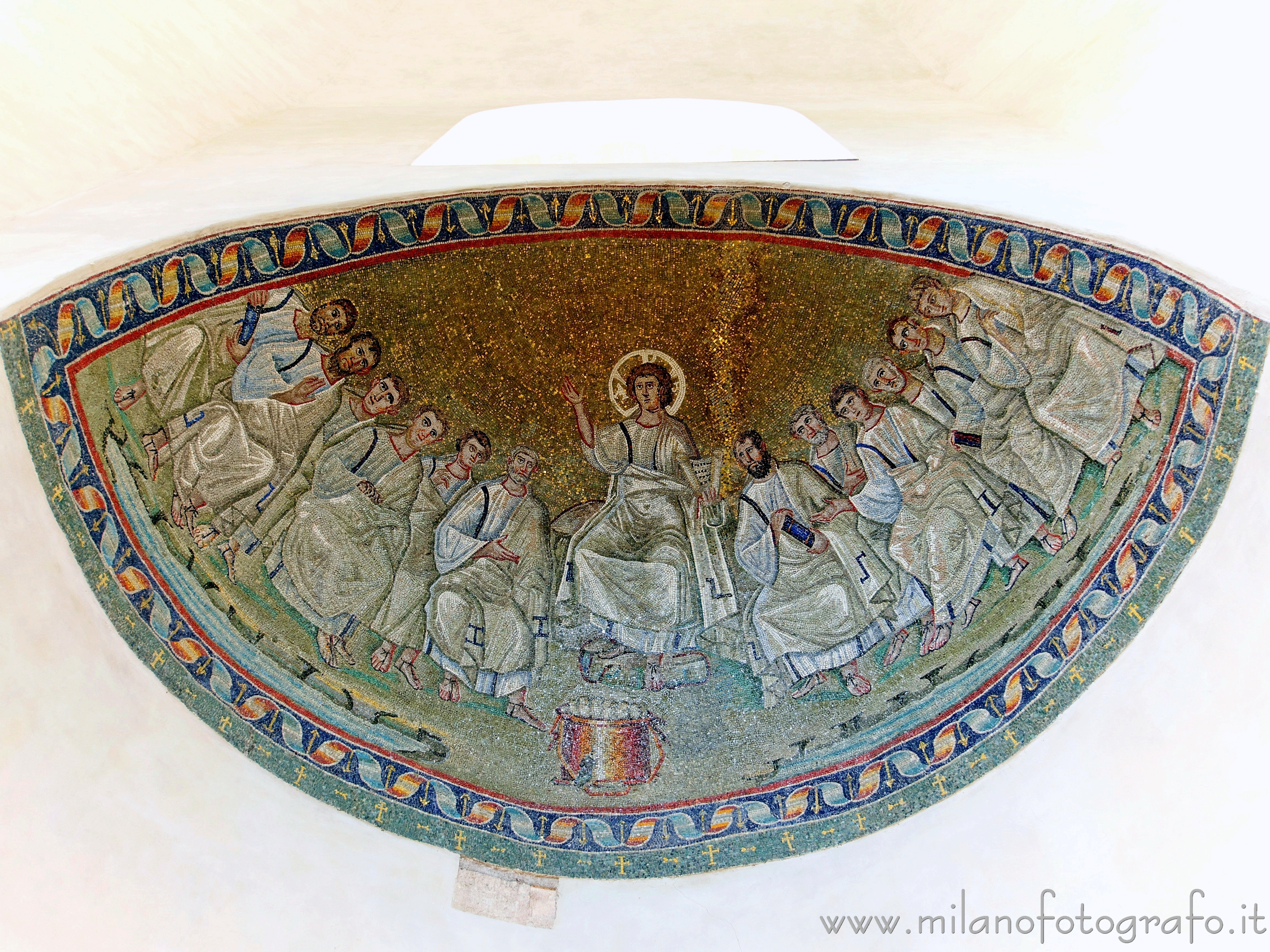 Milano: Mosaico di Cristo fra gli apostoli nella cappella di Sant Aquilino nella Basilica di San Lorenzo Maggiore - Milano
