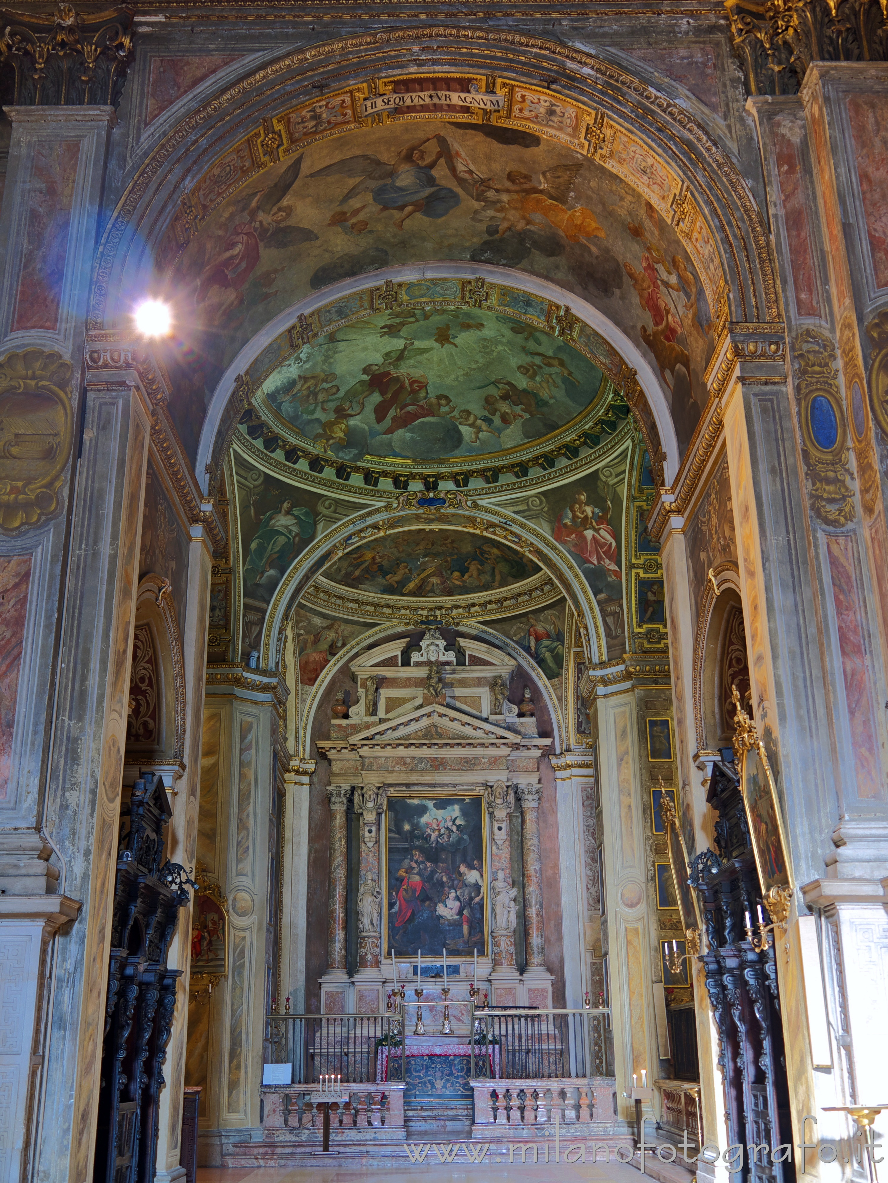 Milano: Navata destra della Chiesa di Sant'Alessandro da Zebedia - Milano