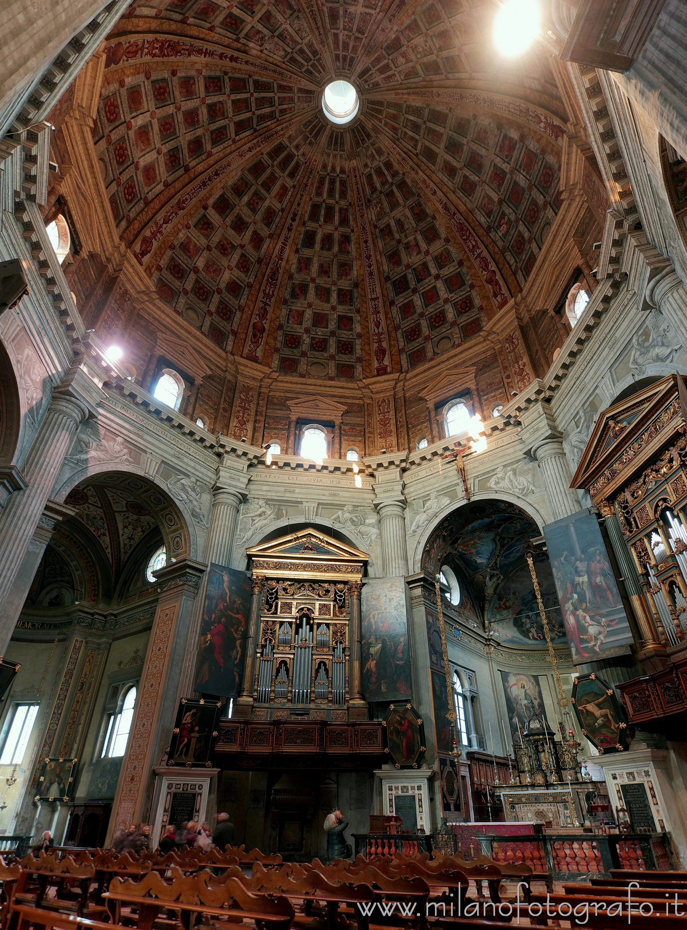 Milano: Ottagono e cupola della Chiesa di Santa Maria della Passione - Milano