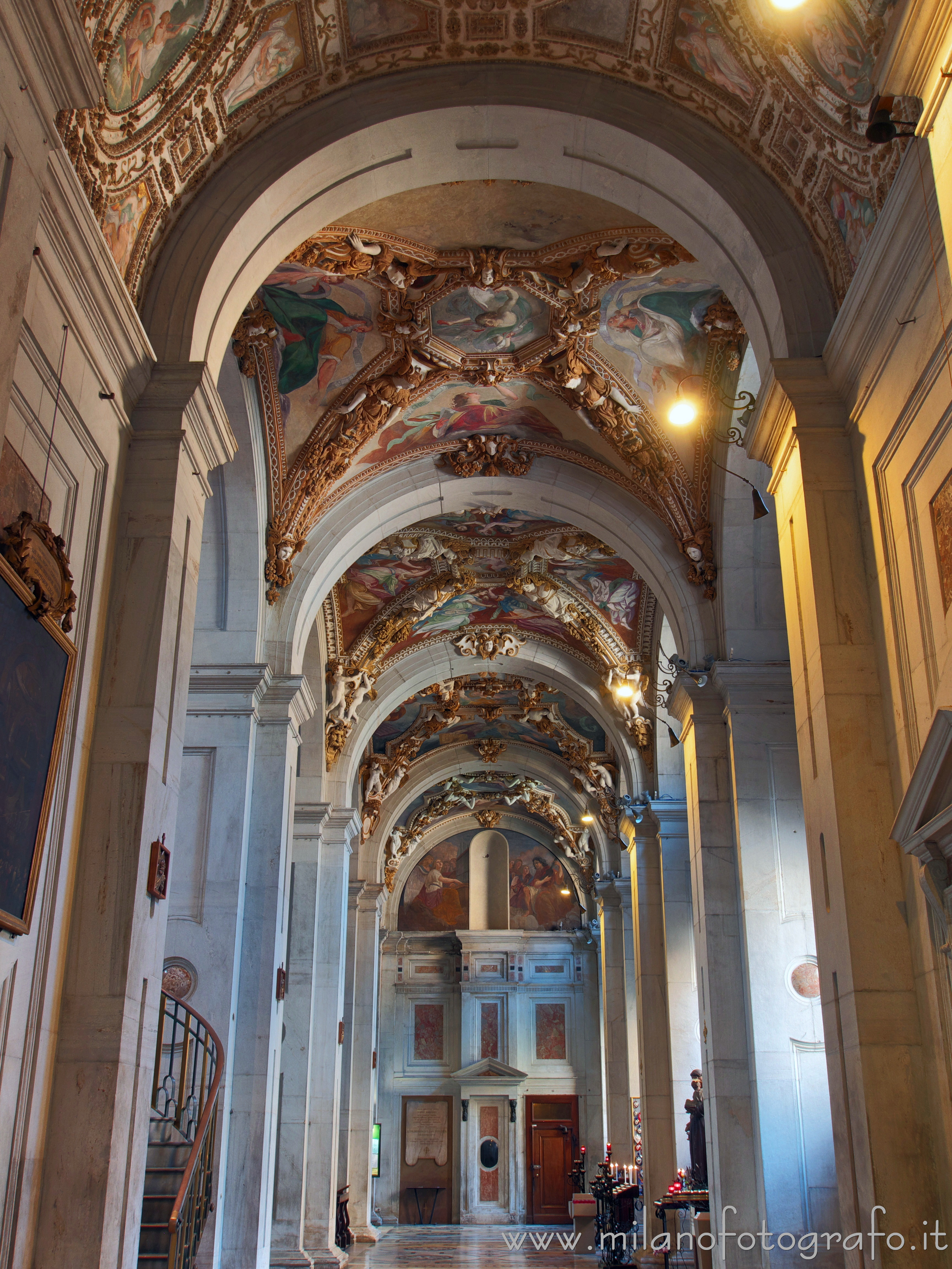 Milan (Italy): Left nave of the Church of Santa Maria dei Miracoli - Milan (Italy)