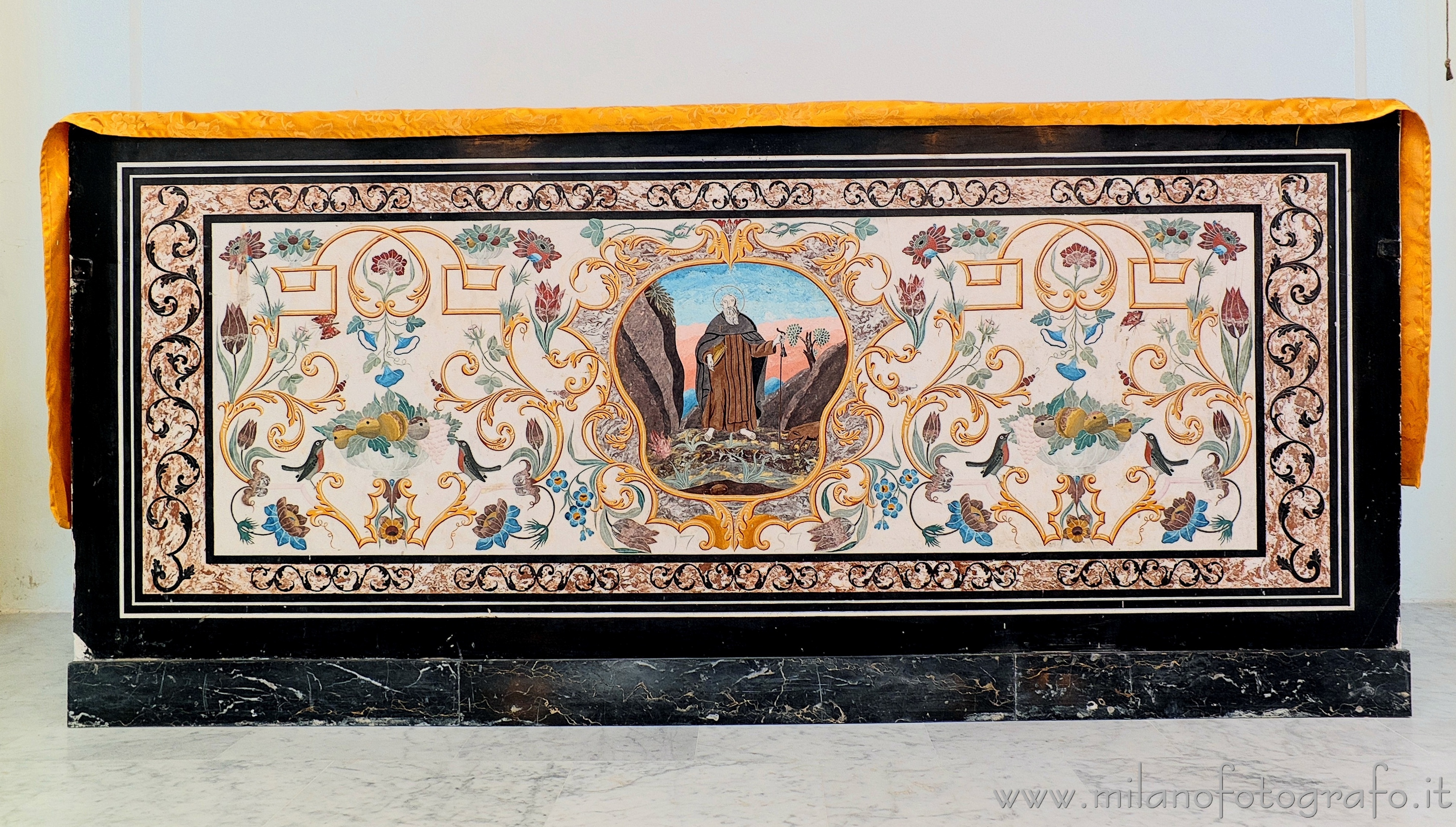 Mondaino (Rimini, Italy): Antependium frontal in the Church of Archangel Michael - Mondaino (Rimini, Italy)